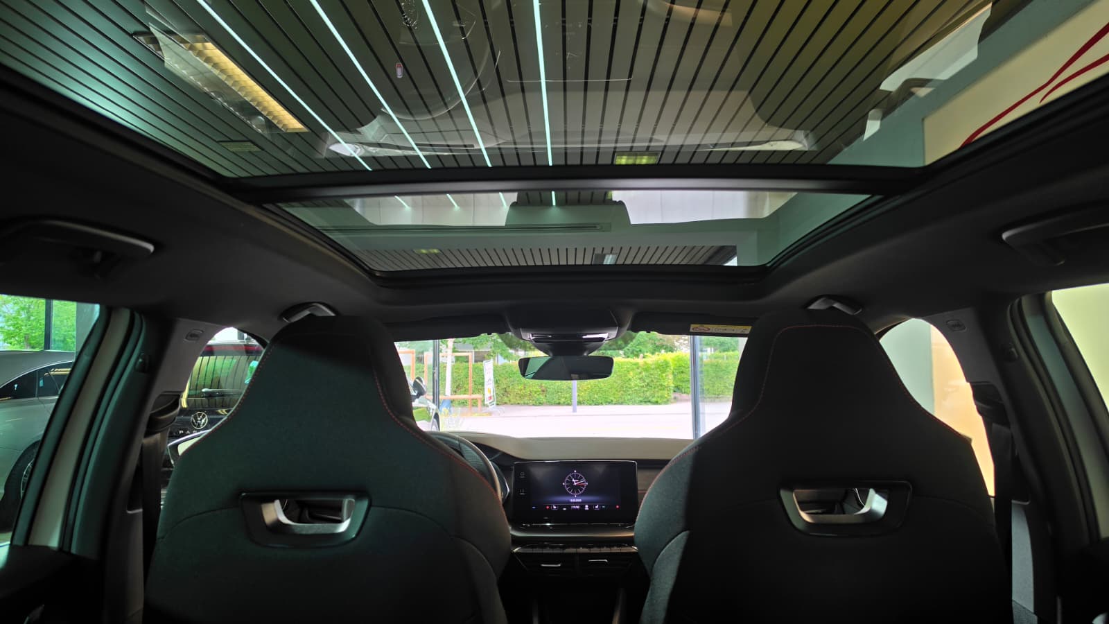 SKODA Octavia Combi 2.0 TSI DSG RS, Top Zustand, Schweizer Fahrzeug, Frisch ab MFK und Frisch ab Service, 8-FACH BEREIFT-image-13