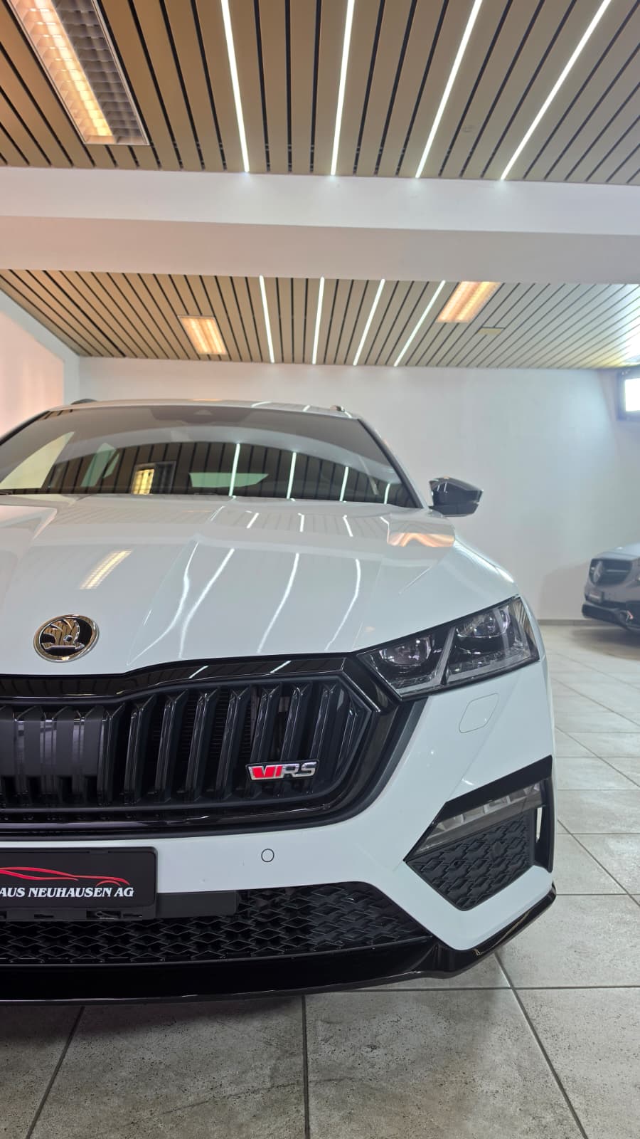SKODA Octavia Combi 2.0 TSI DSG RS, Top Zustand, Schweizer Fahrzeug, Frisch ab MFK und Frisch ab Service, 8-FACH BEREIFT-image-2
