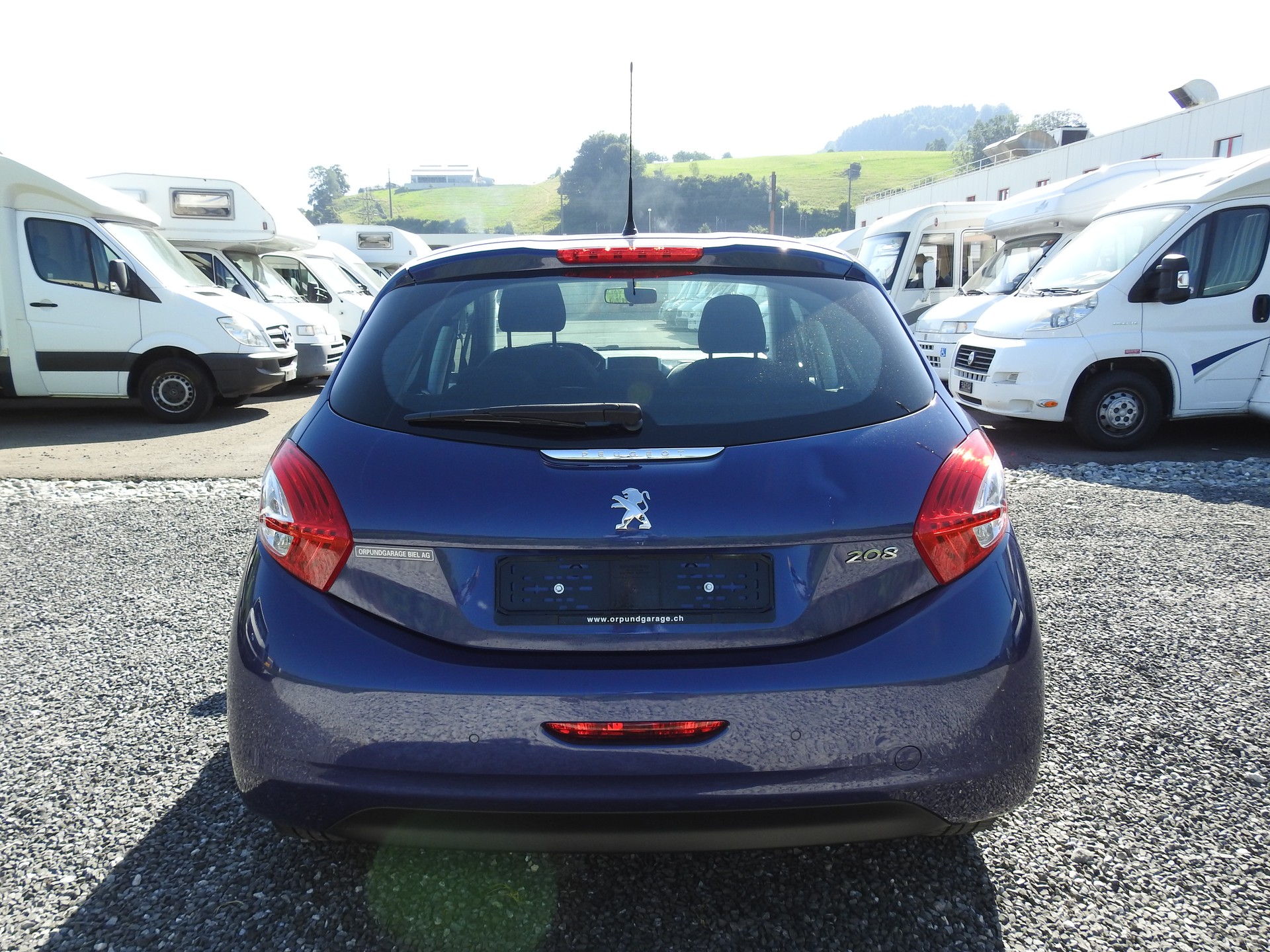PEUGEOT 208 1.2 VTI Active-image-4