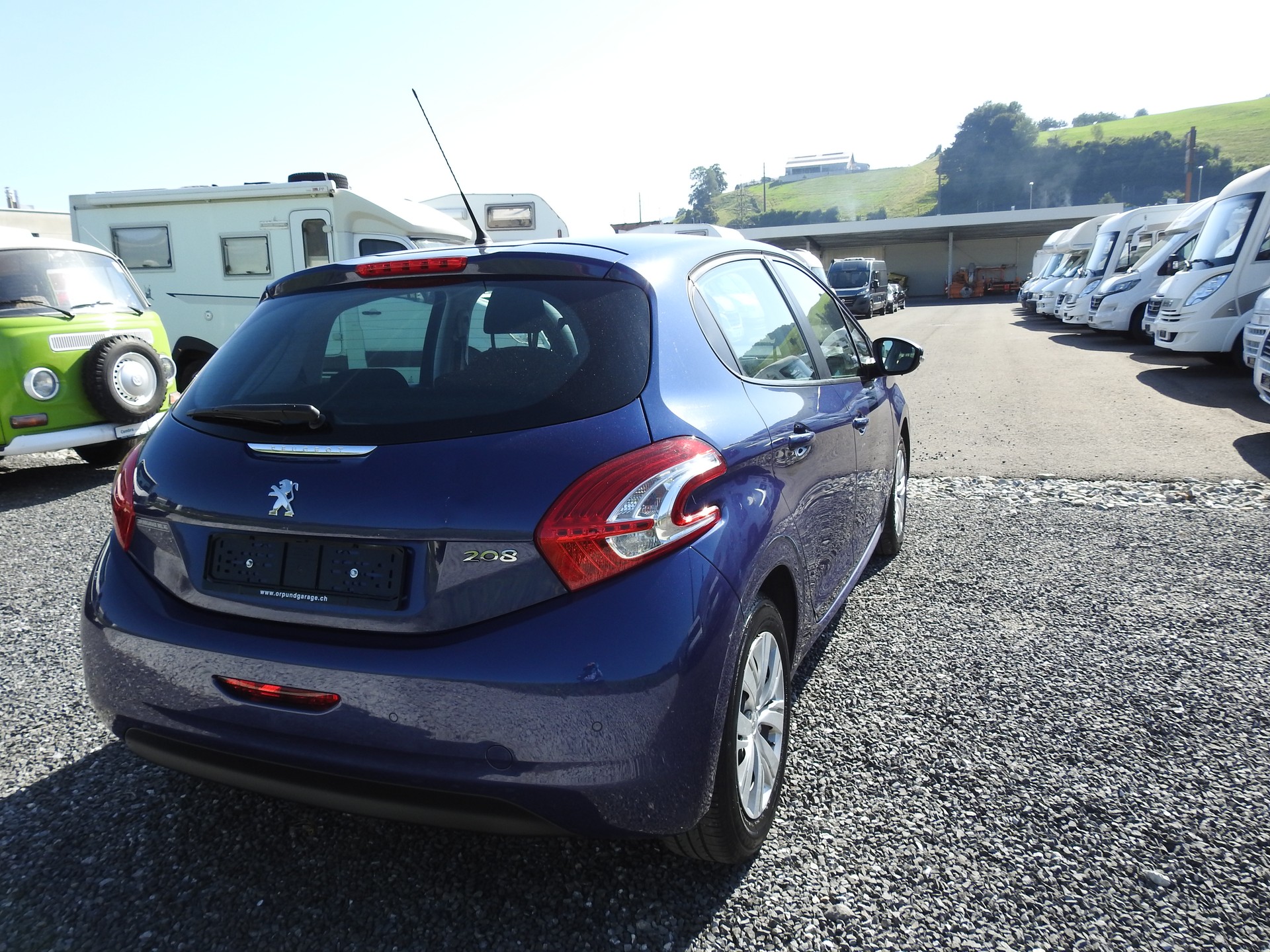 PEUGEOT 208 1.2 VTI Active-image-5