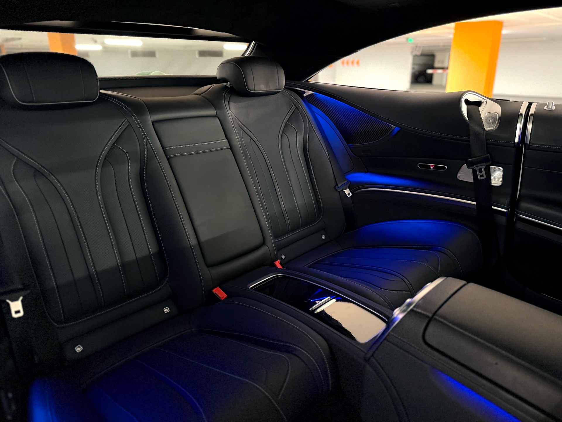 MERCEDES-BENZ S 560 Coupé 4Matic 9G-Tronic-image-29