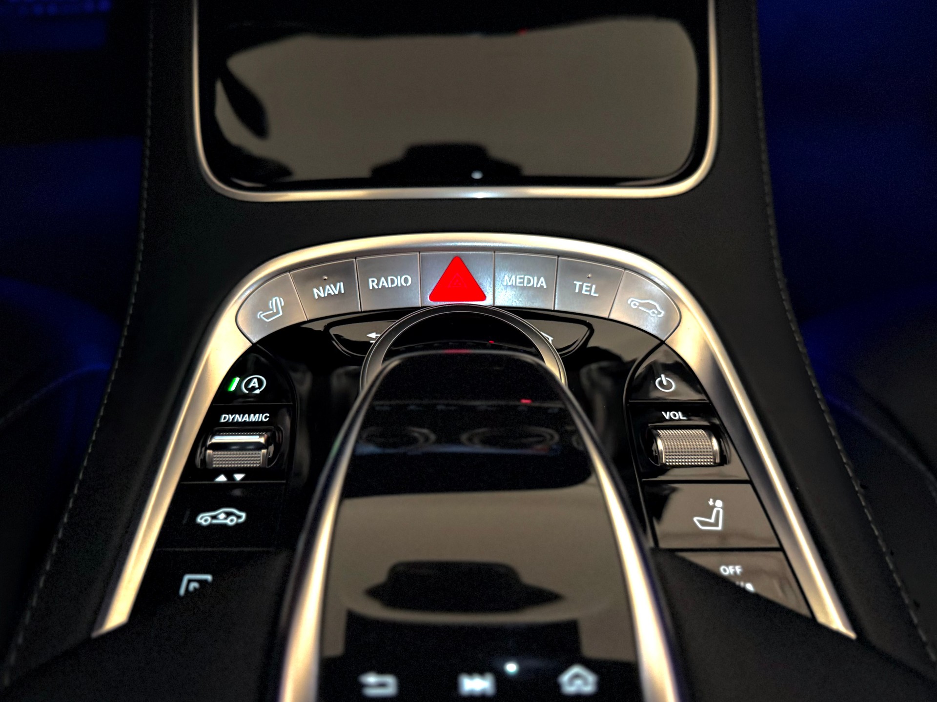 MERCEDES-BENZ S 560 Coupé 4Matic 9G-Tronic-image-27