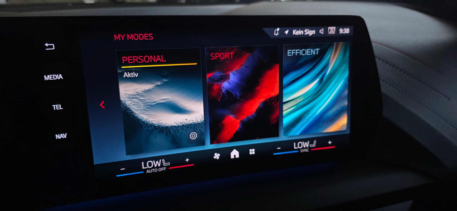 BMW M135 xDrive *Harman/Kardon*Sitzheizung*Rückfahrkamera*CarPlay&AndroidAuto*-image-16
