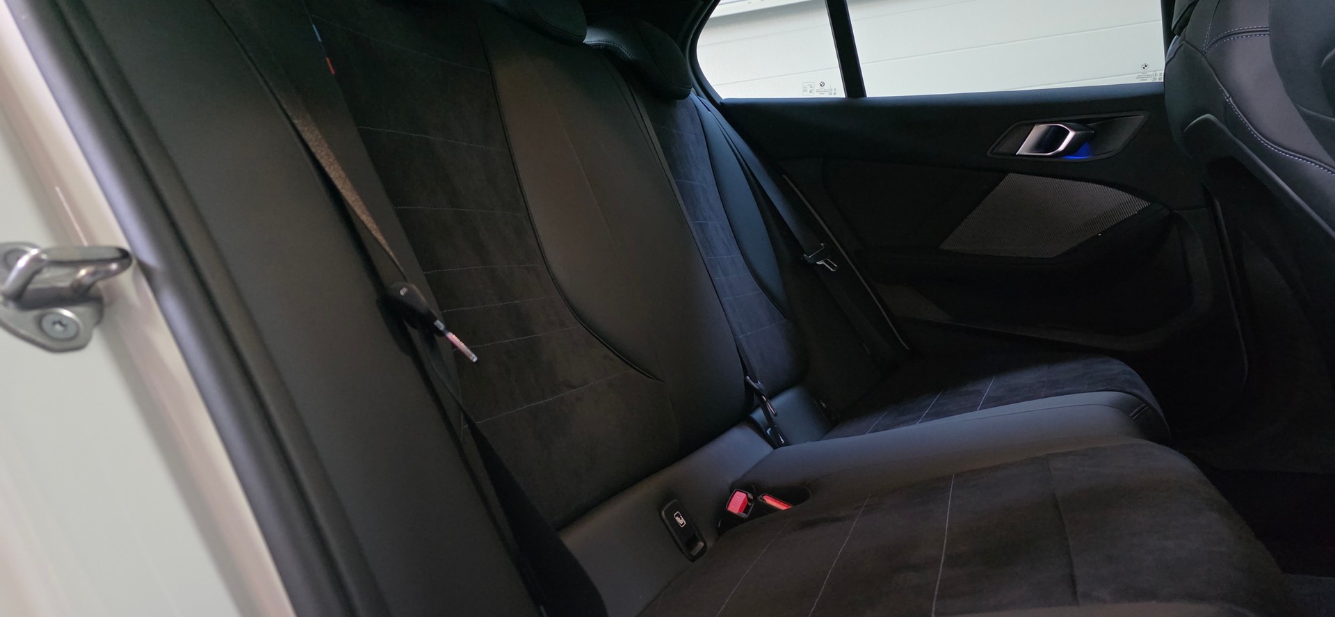 BMW M135 xDrive *Harman/Kardon*Sitzheizung*Rückfahrkamera*CarPlay&AndroidAuto*-image-28