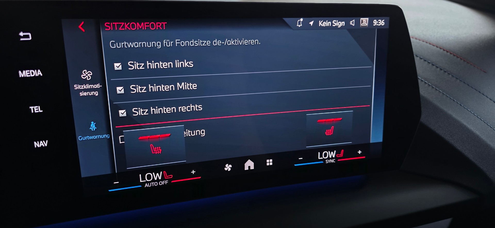 BMW M135 xDrive *Harman/Kardon*Sitzheizung*Rückfahrkamera*CarPlay&AndroidAuto*-image-19