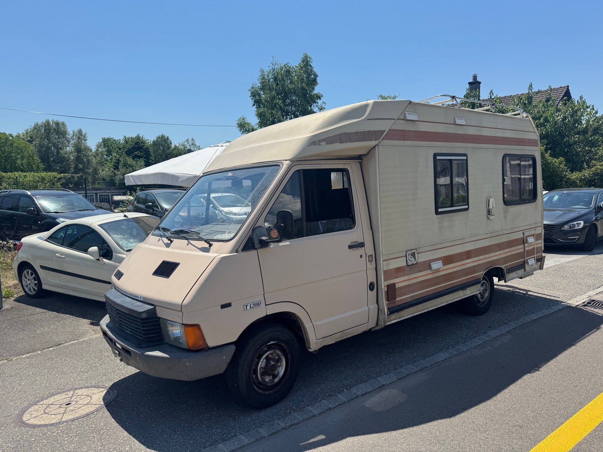 RENAULT TRAFIC-image-2