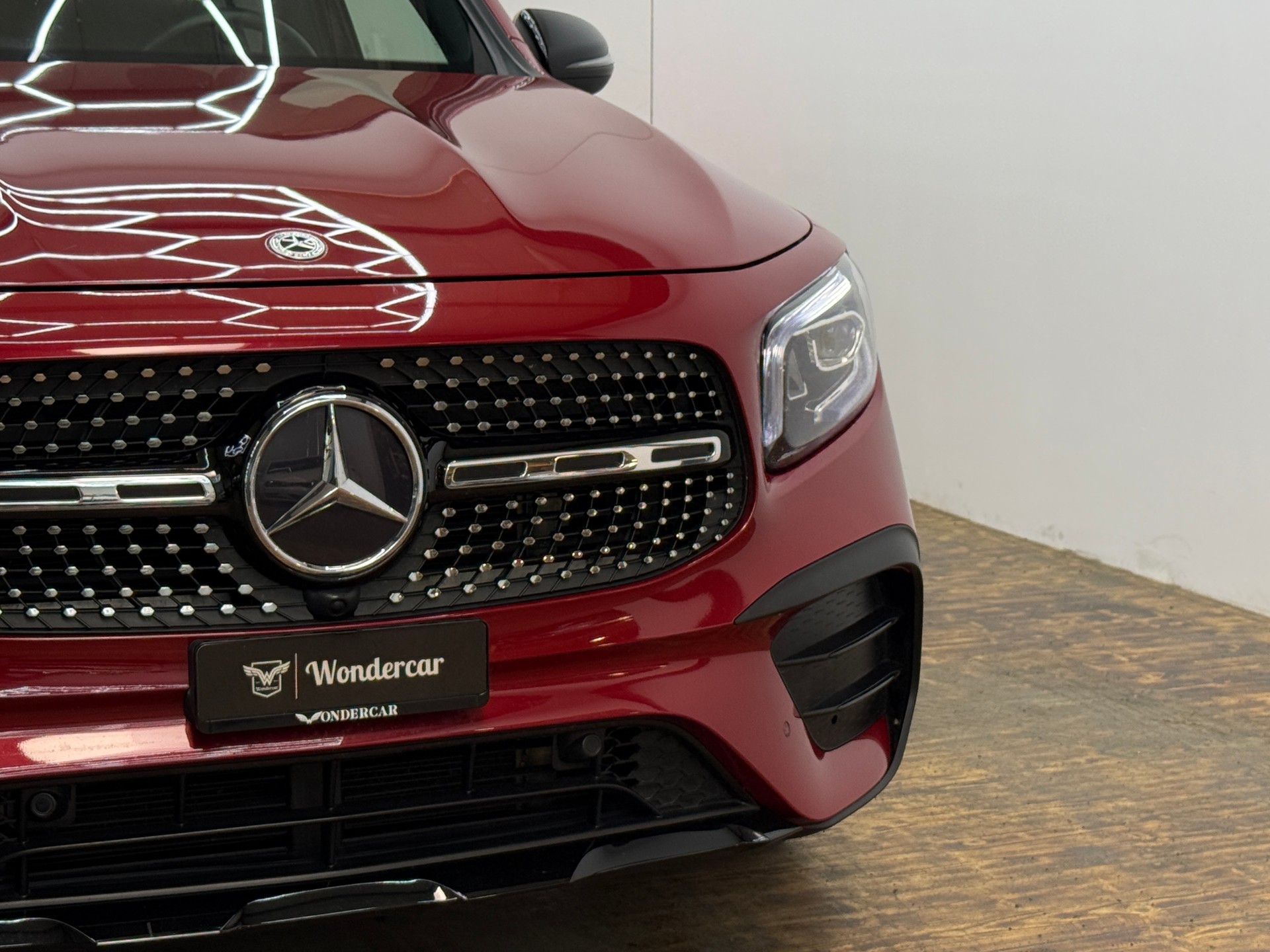 MERCEDES-BENZ GLB 250 4Matic AMG Line 8G-Tronic-image-3
