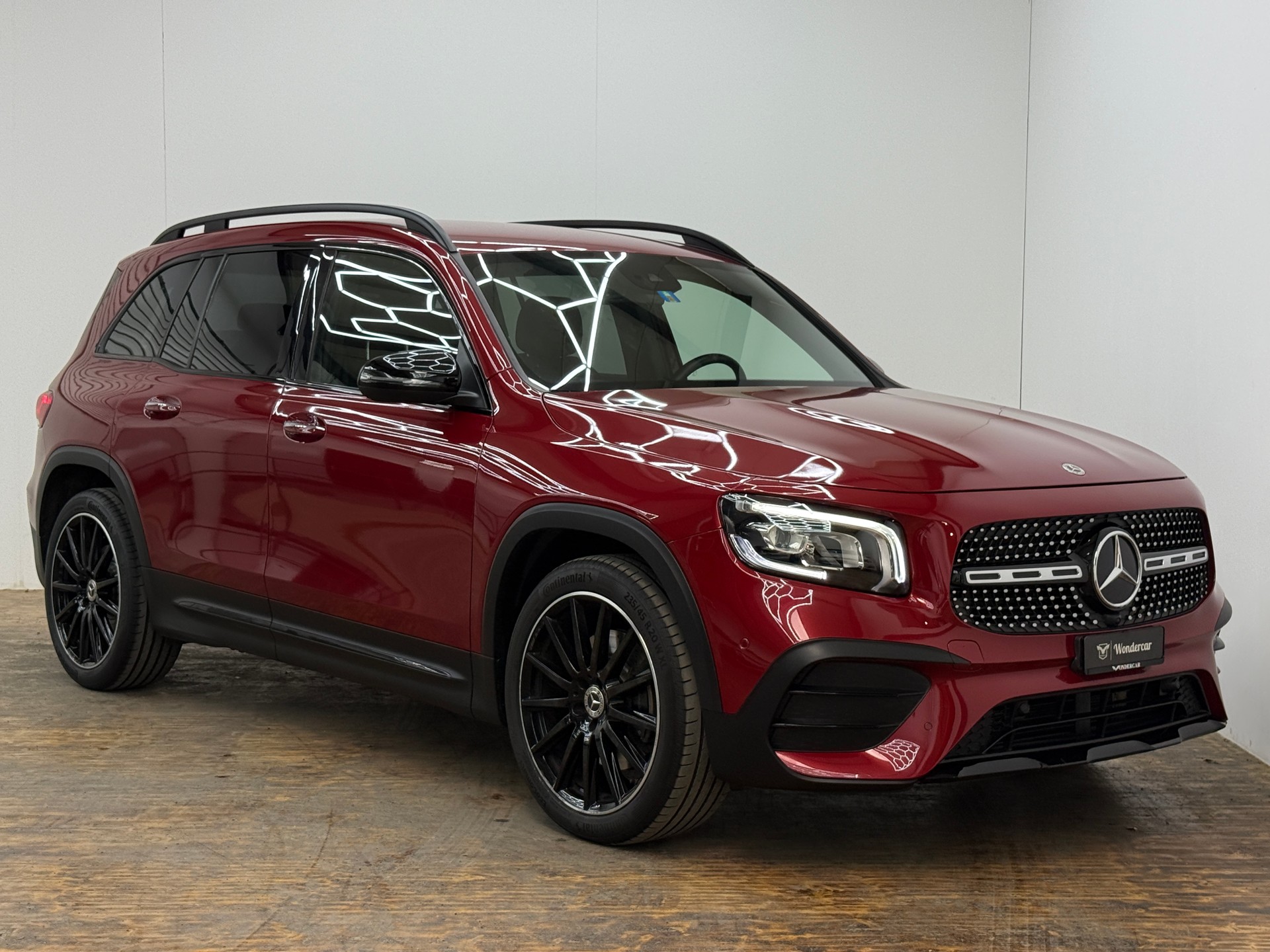 MERCEDES-BENZ GLB 250 4Matic AMG Line 8G-Tronic-image-0
