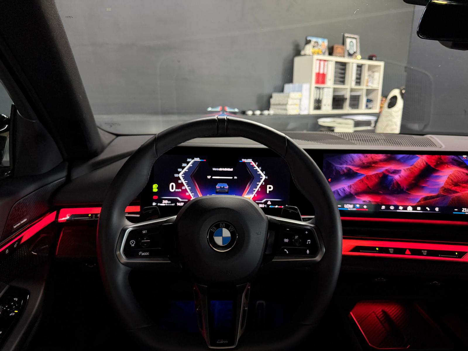 BMW 520i 48V M-Sport Limited Black&Silver Performance Steptronic-image-10