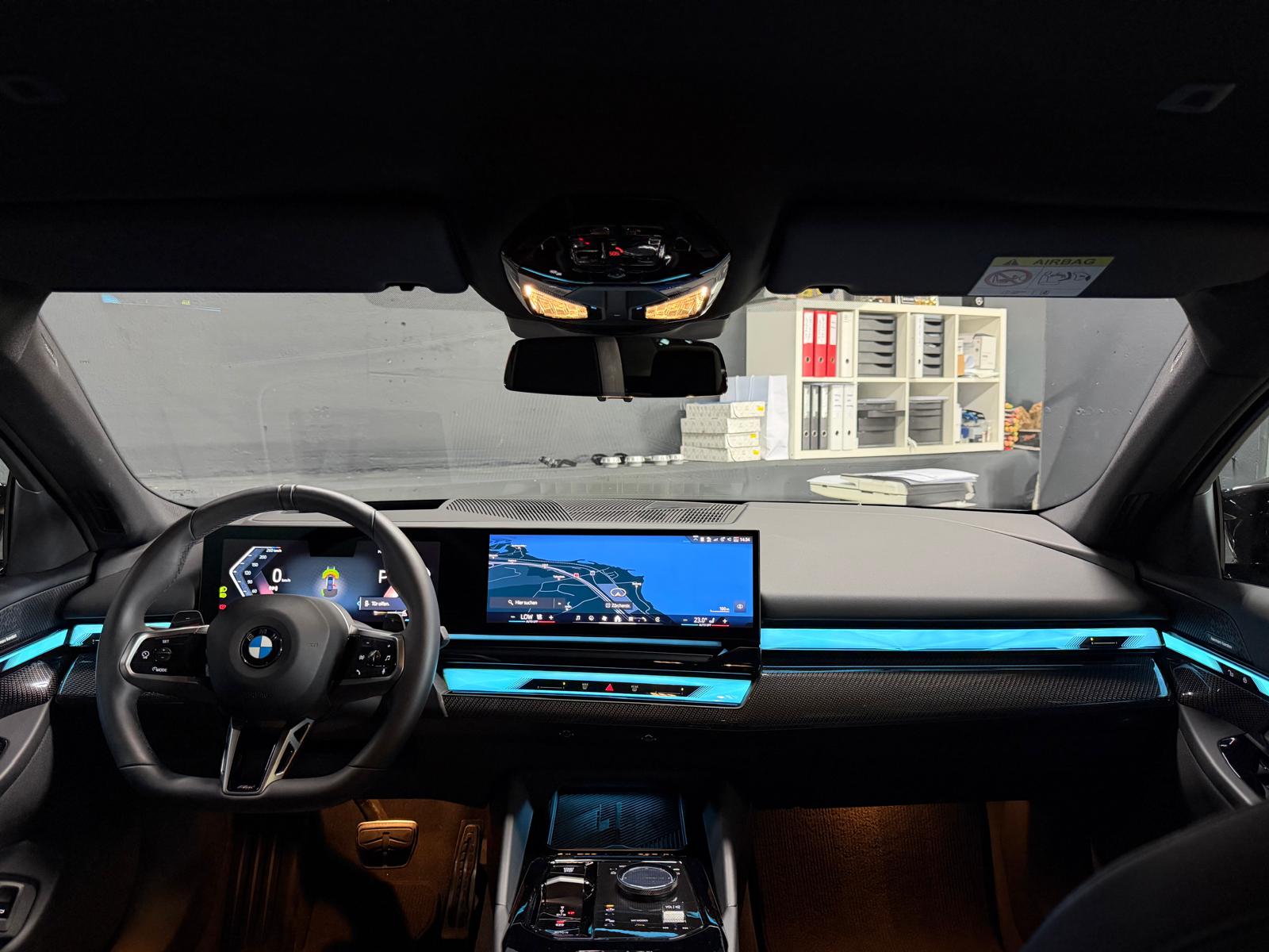 BMW 520i 48V M-Sport Limited Black&Silver Performance Steptronic-image-14