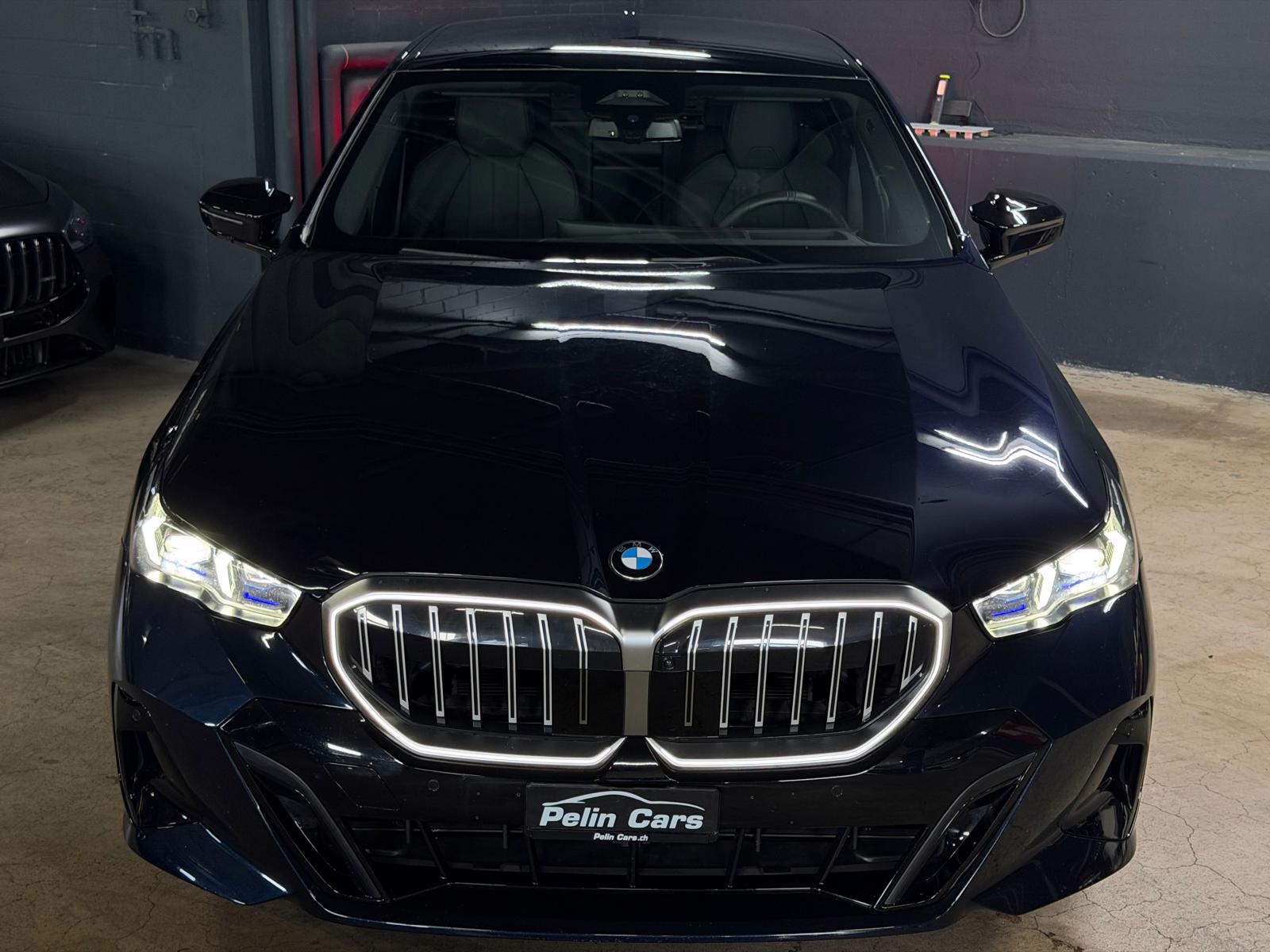 BMW 520i 48V M-Sport Limited Black&Silver Performance Steptronic-image-2