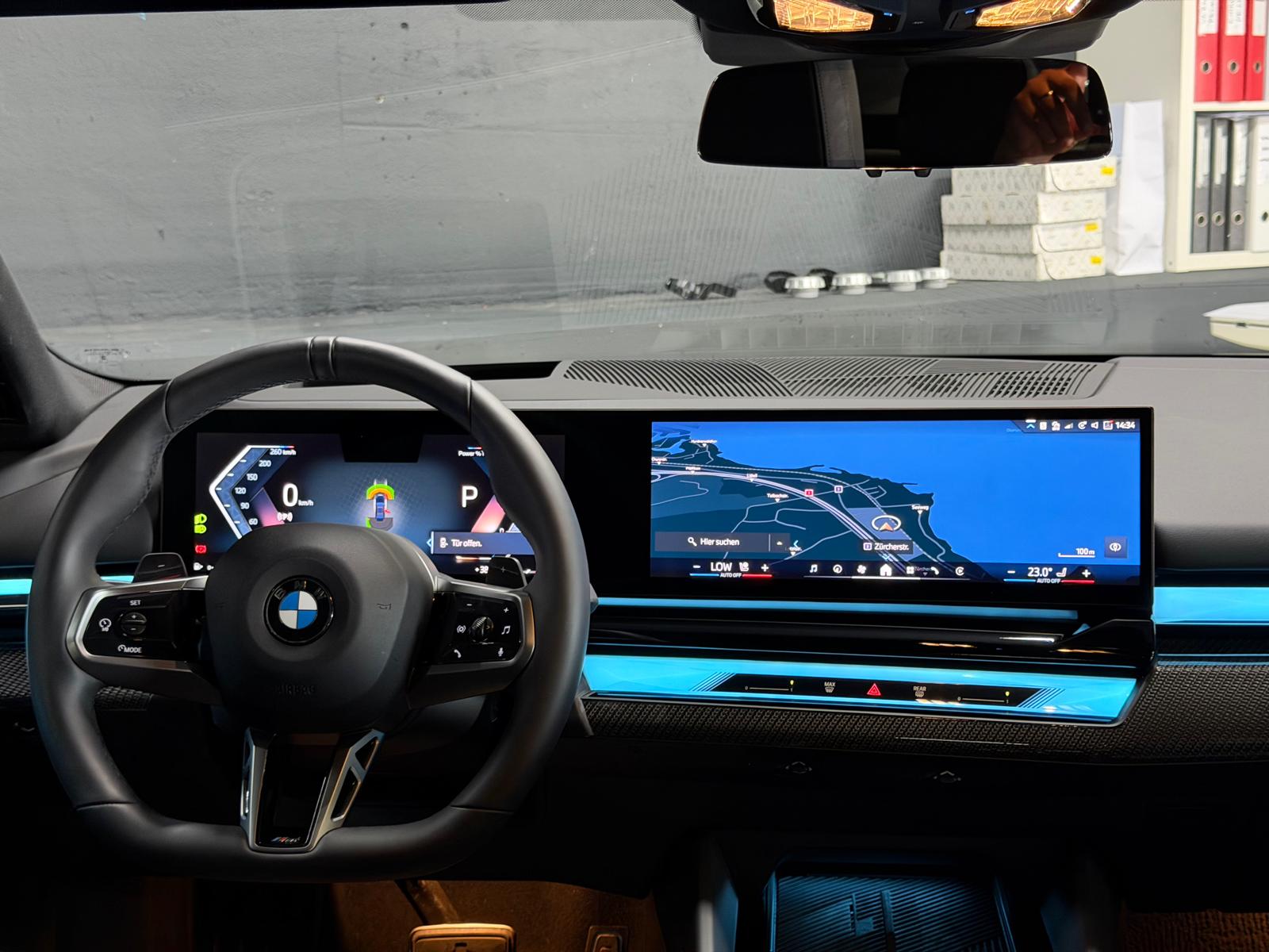 BMW 520i 48V M-Sport Limited Black&Silver Performance Steptronic-image-13