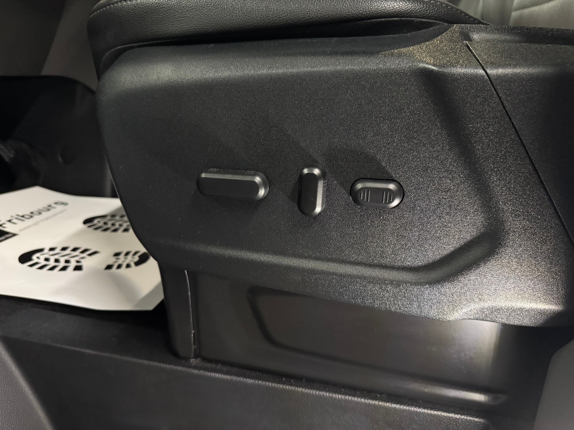 FORD Tourneo Custom 320 L1H1 Titanium X A-image-10