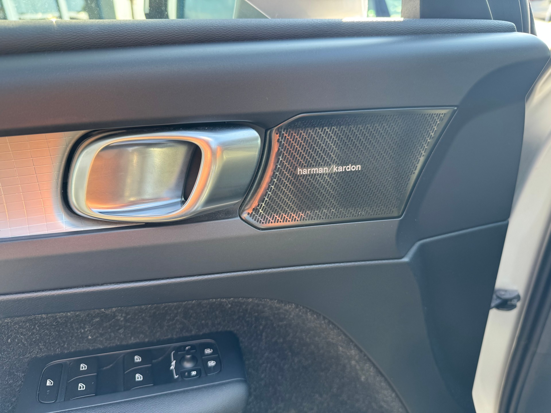 VOLVO XC40 T4 AWD Geartronic-image-16