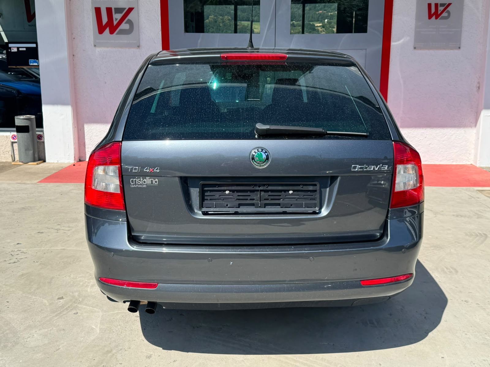 SKODA Octavia Combi 1.6 TDI Adventure 4x4-image-6