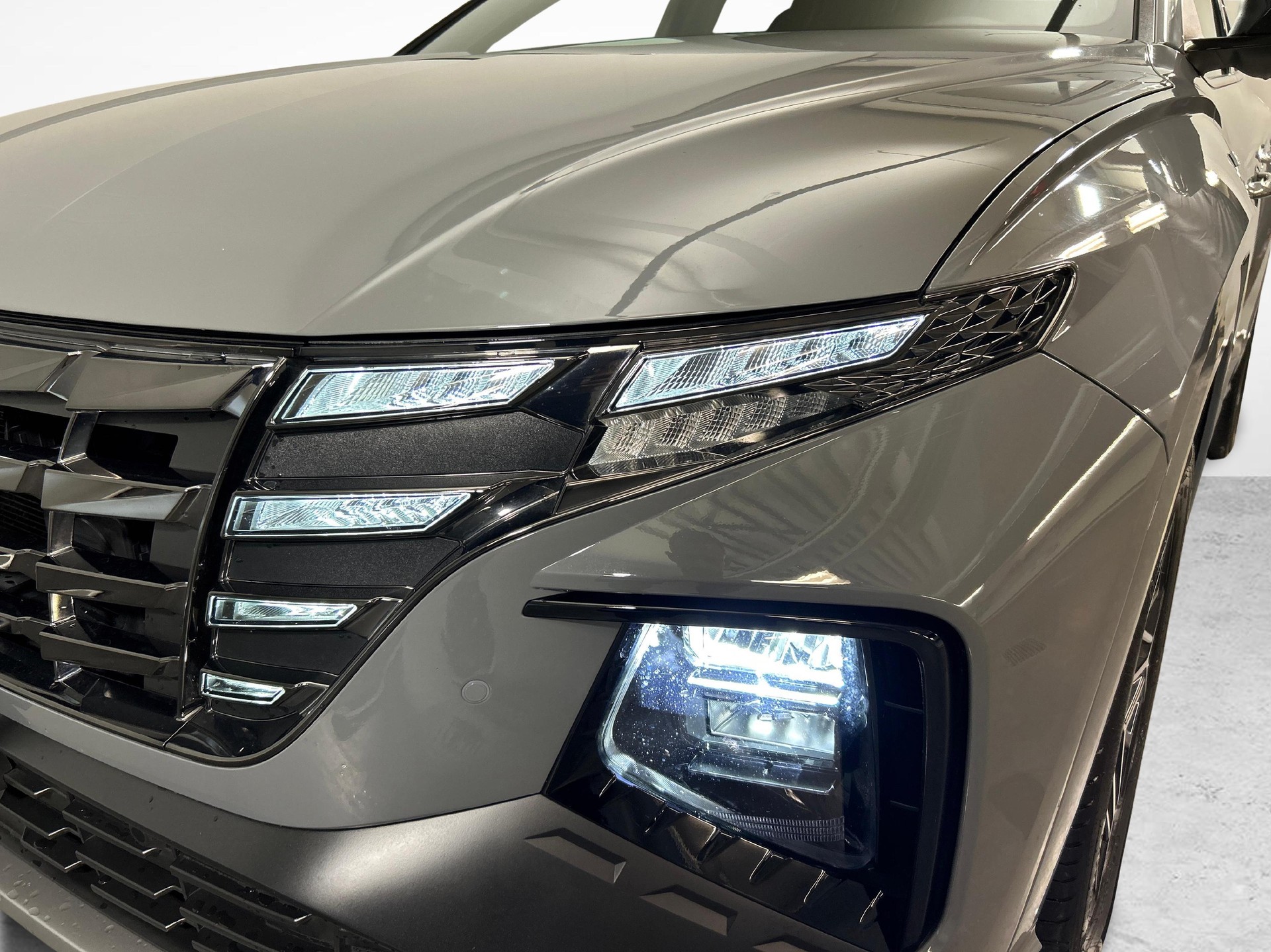 HYUNDAI Tucson 1.6 T-GDi HEV N-Line 4WD-image-14