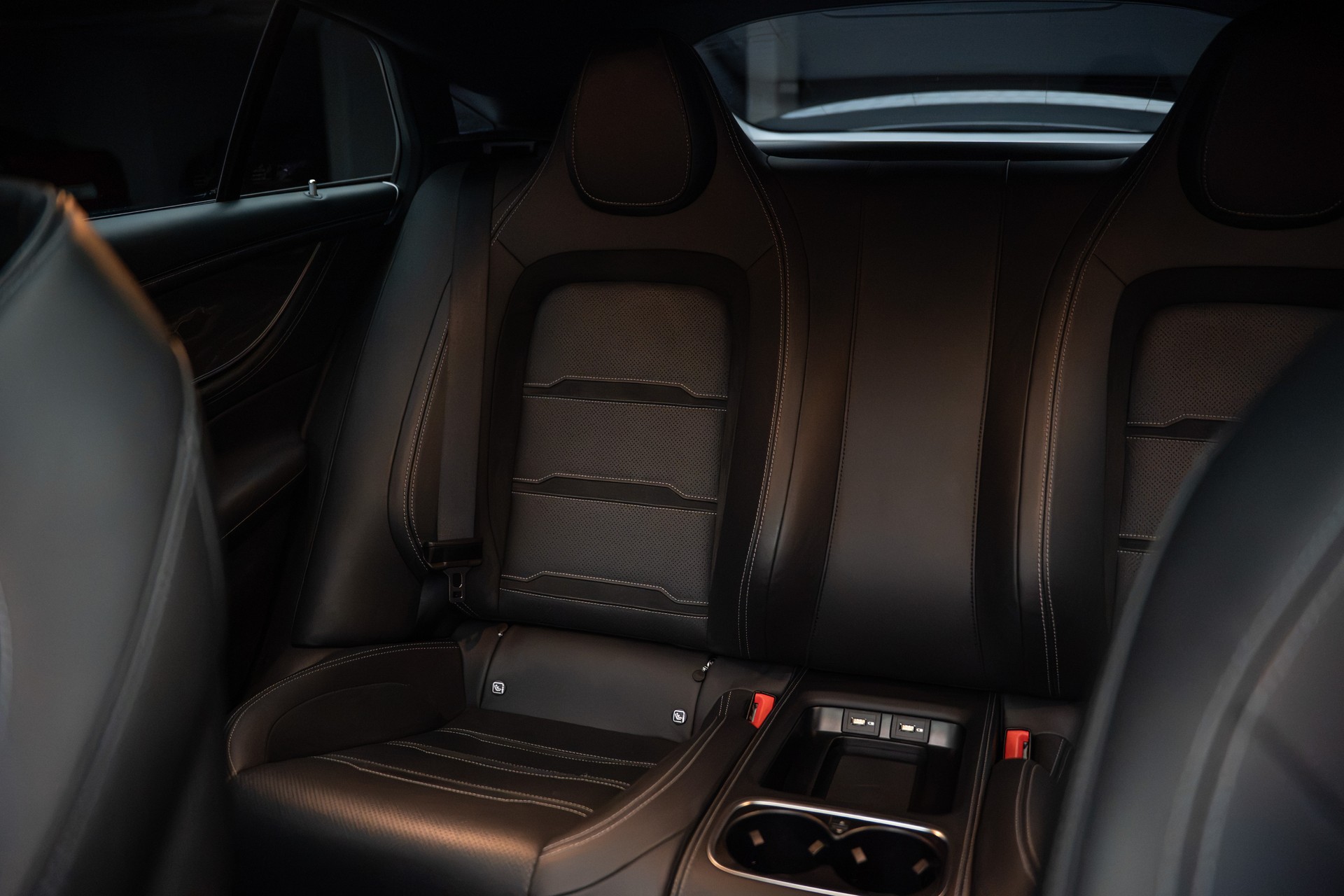 MERCEDES-BENZ AMG GT 4 63 S 4Matic+ Speedshift MCT-image-18