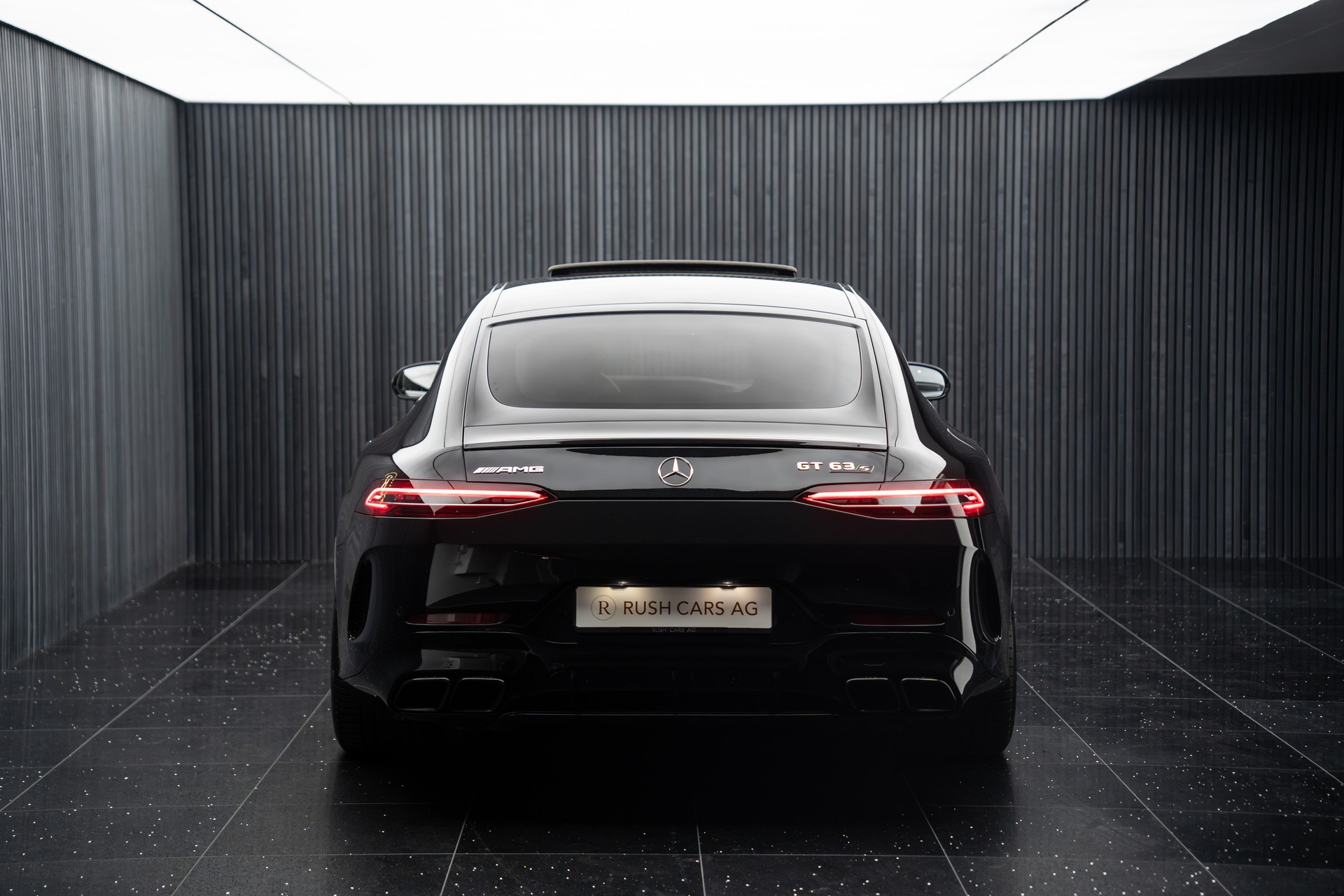 MERCEDES-BENZ AMG GT 4 63 S 4Matic+ Speedshift MCT-image-4