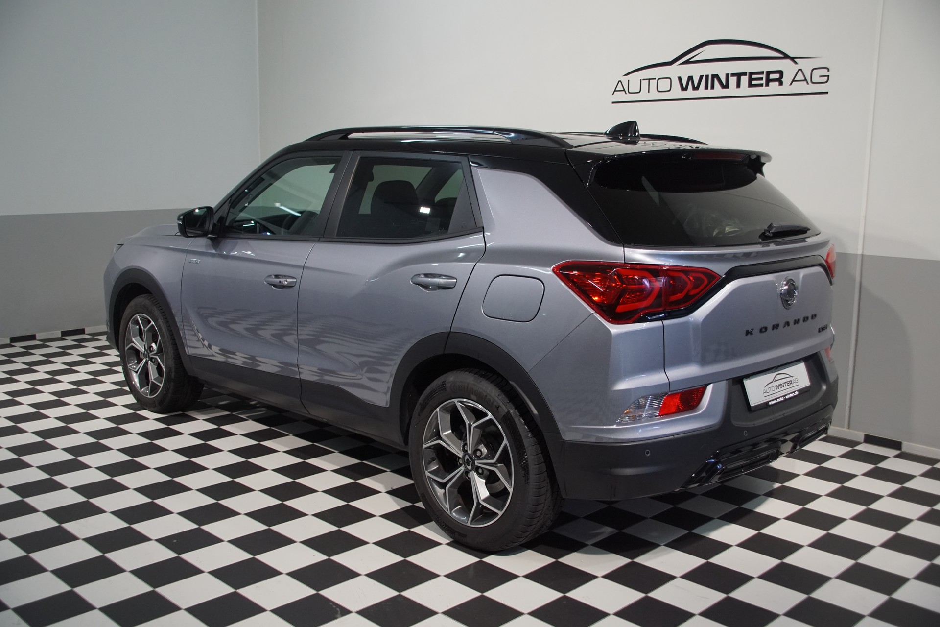 KGM-SsangYong Korando 1.5 T GDI Blackline SWISS 4WD Automat-image-5