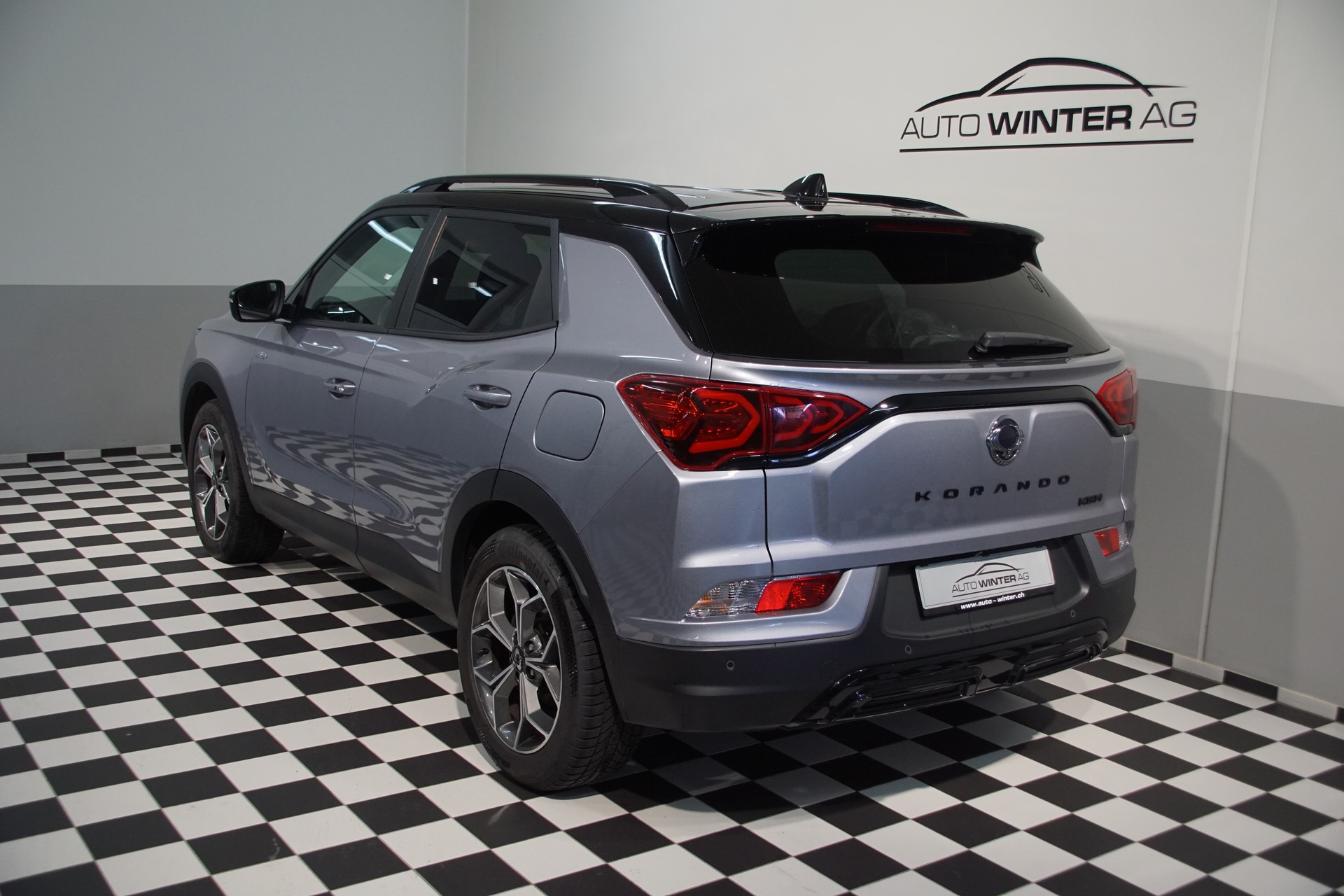 KGM-SsangYong Korando 1.5 T GDI Blackline SWISS 4WD Automat-image-6
