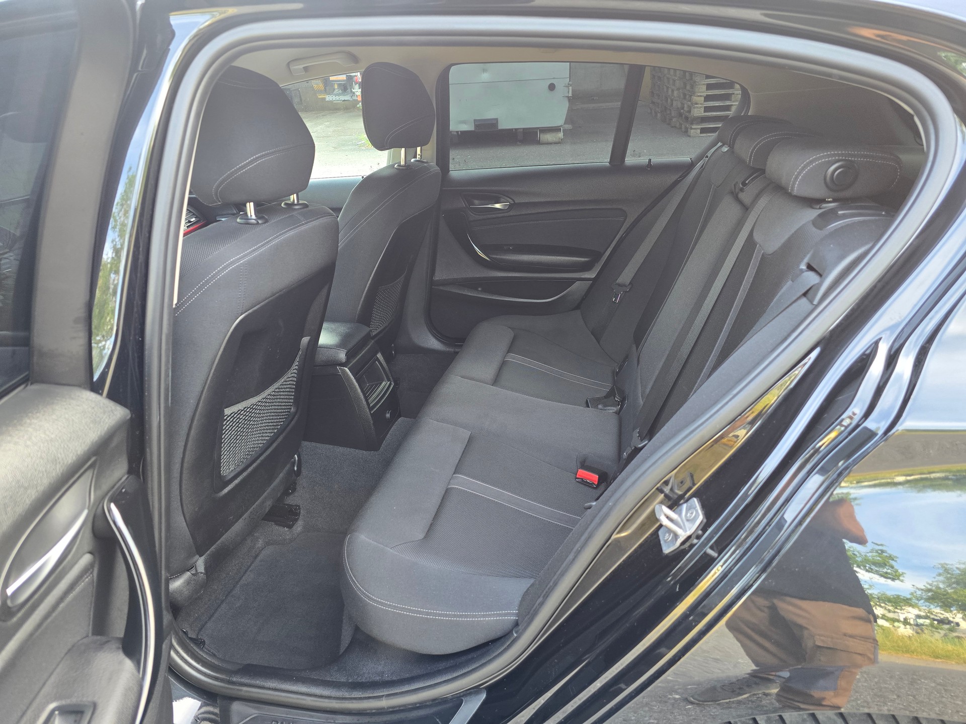 BMW 118i Urban Line Steptronic-image-14