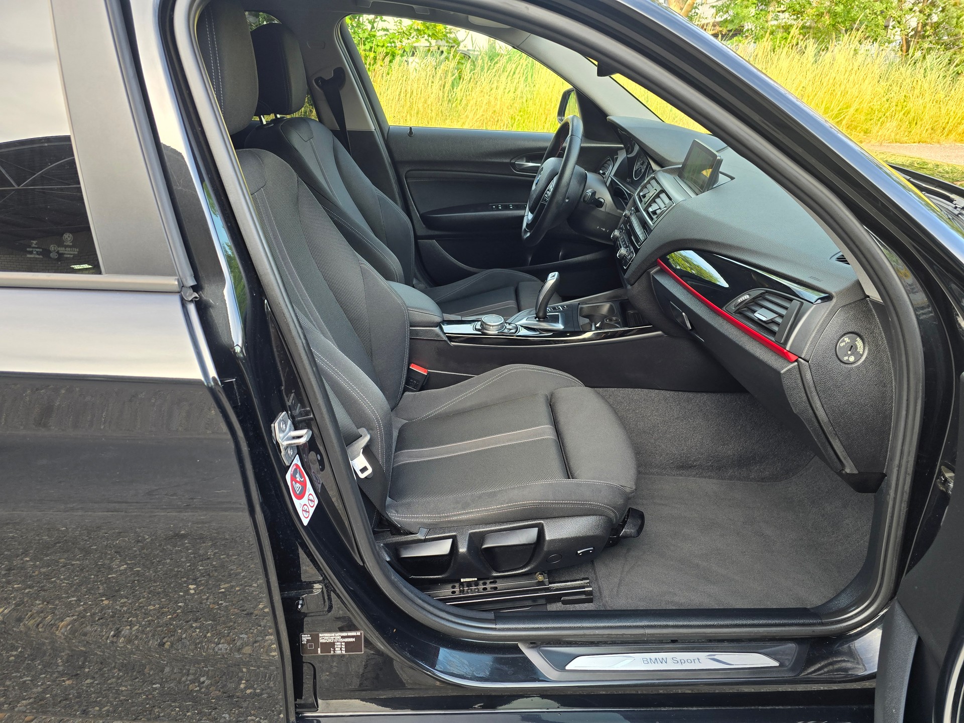 BMW 118i Urban Line Steptronic-image-9