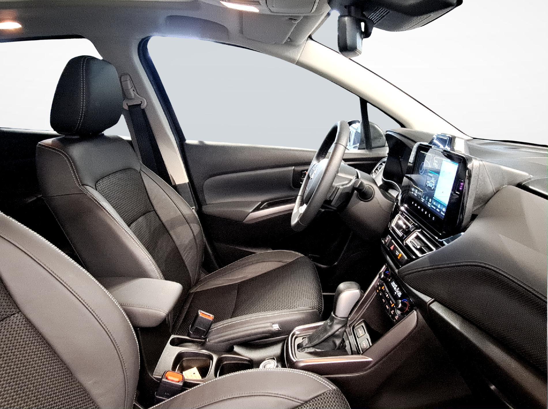 SUZUKI S-Cross 1.4 T Compact Top Hybrid 4x4-image-10