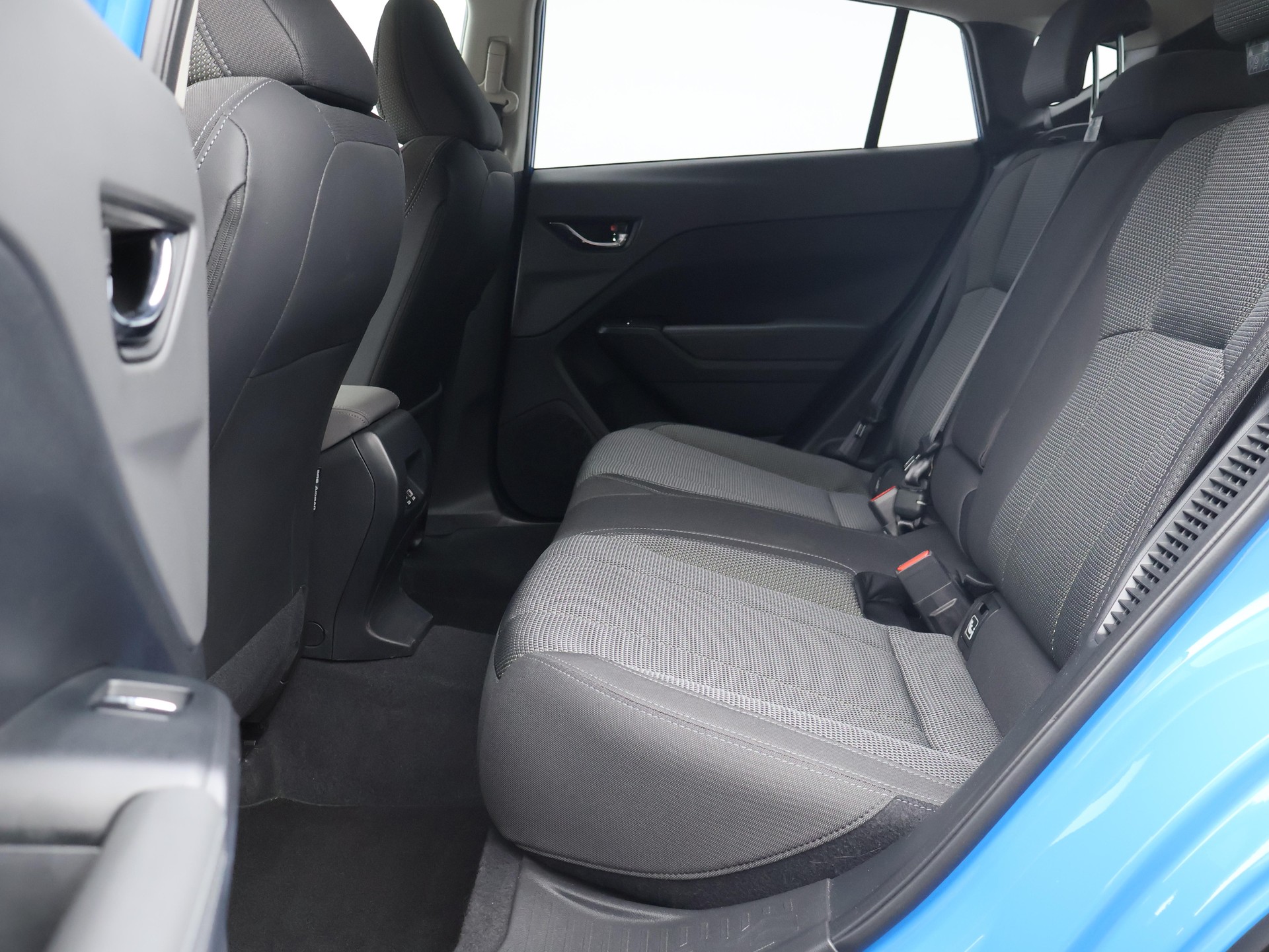 SUBARU Crosstrek 2.0i e-Boxer Swiss Plus / Leasing ab. 1.99%-showroom-element-3