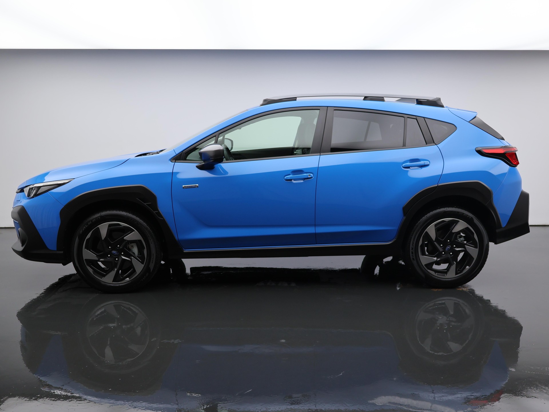 SUBARU Crosstrek 2.0i e-Boxer Swiss Plus-image-1