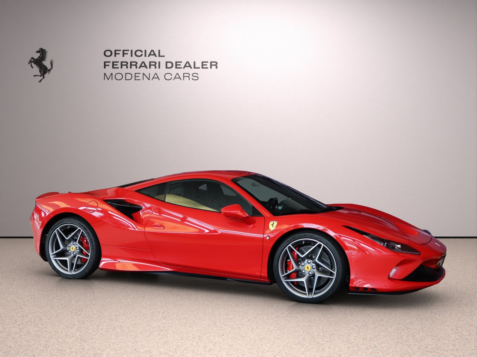 FERRARI F8 Tributo-image-15
