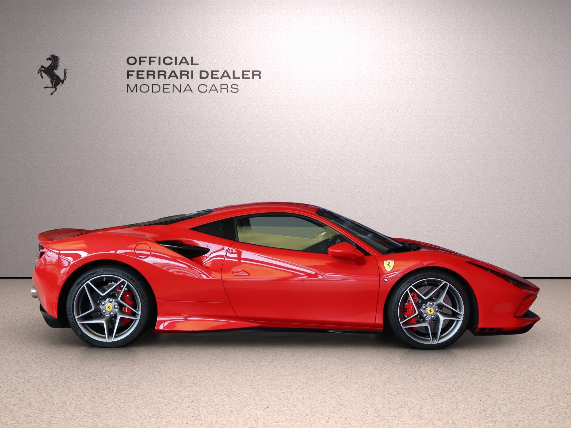 FERRARI F8 Tributo-image-14