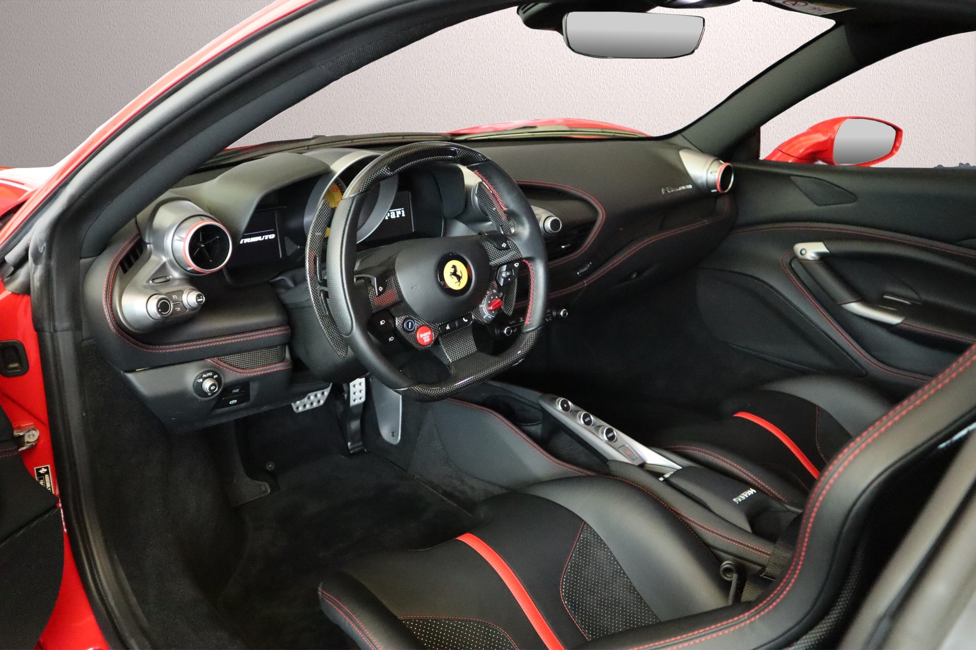 FERRARI F8 Tributo-image-2