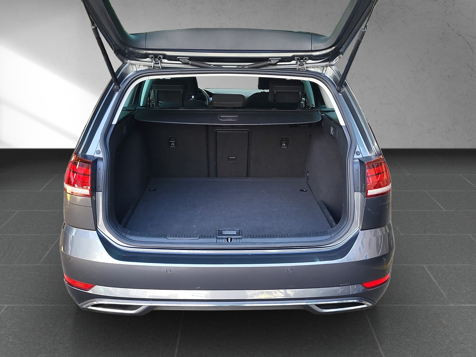 VW Golf Variant Highline 2.0TDI 150PS DSG 4Motion-image-17