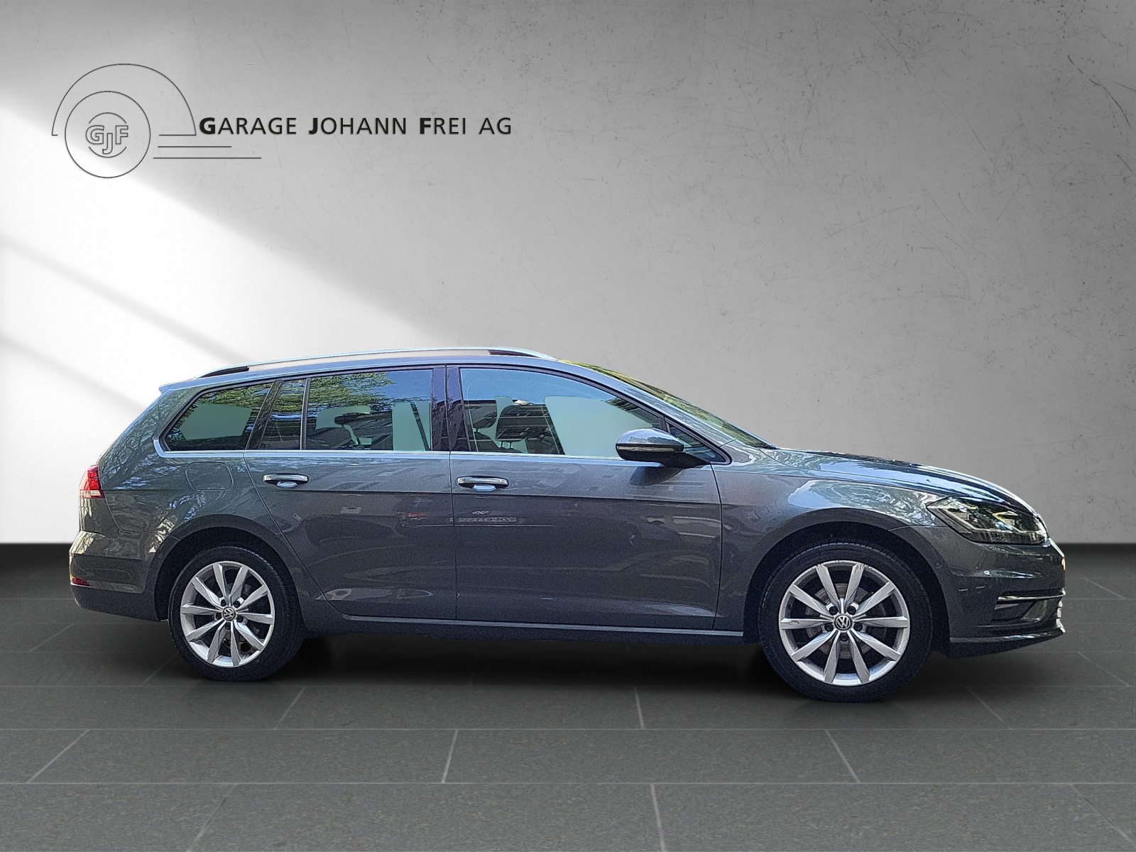 VW Golf Variant Highline 2.0TDI 150PS DSG 4Motion-image-5