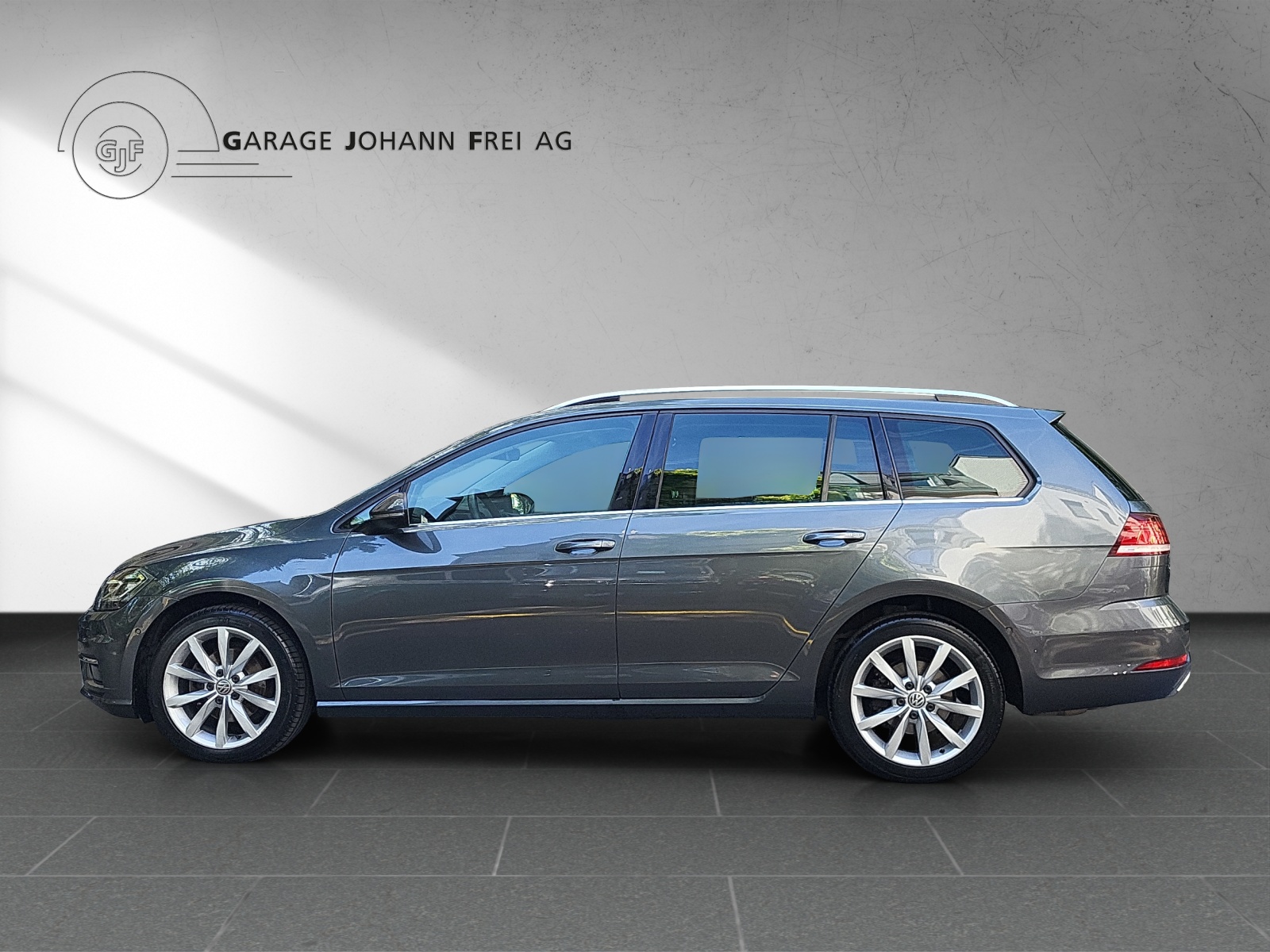 VW Golf Variant Highline 2.0TDI 150PS DSG 4Motion-image-1