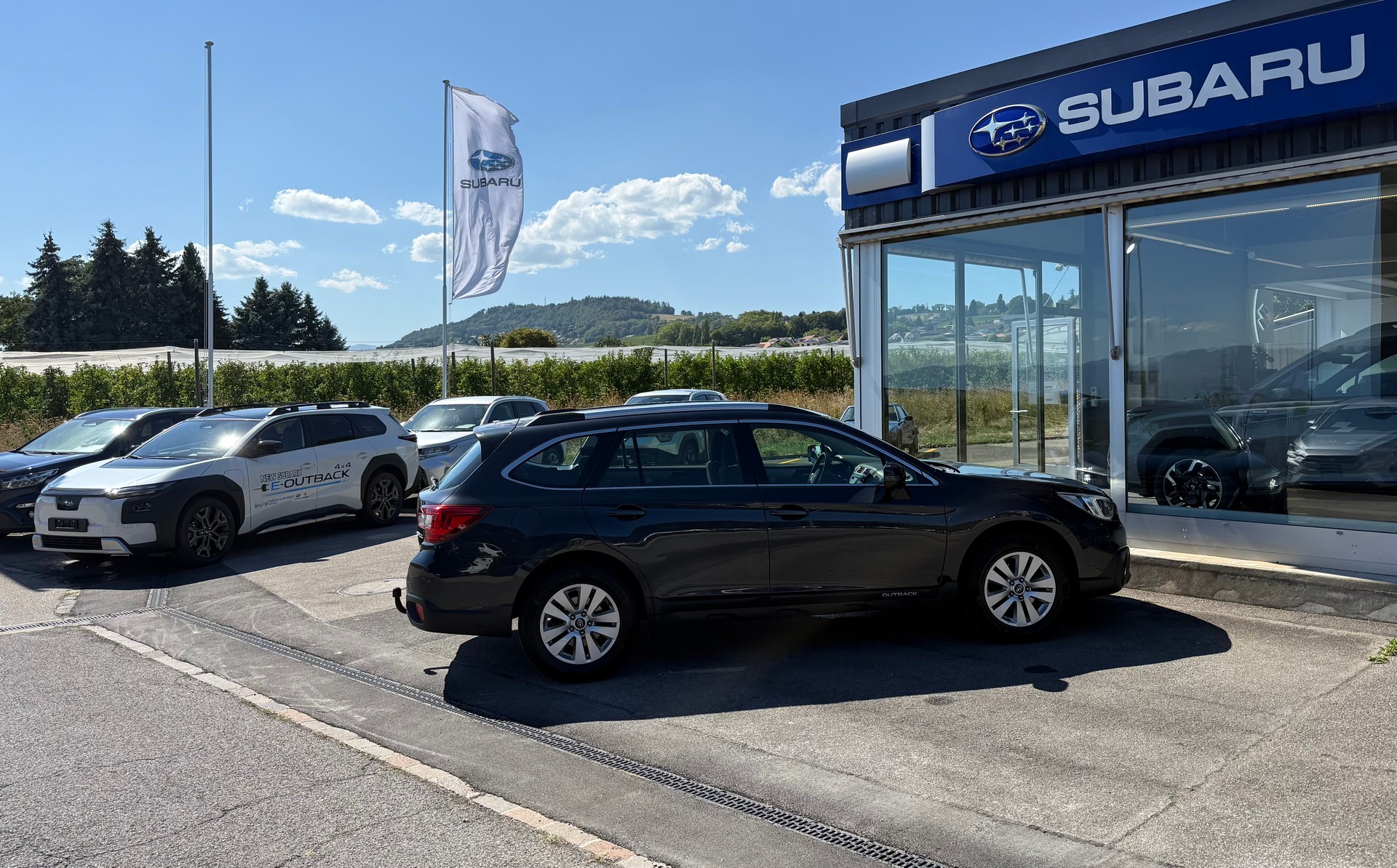 SUBARU Outback 2.5i Swiss AWD Lineartronic-image-9