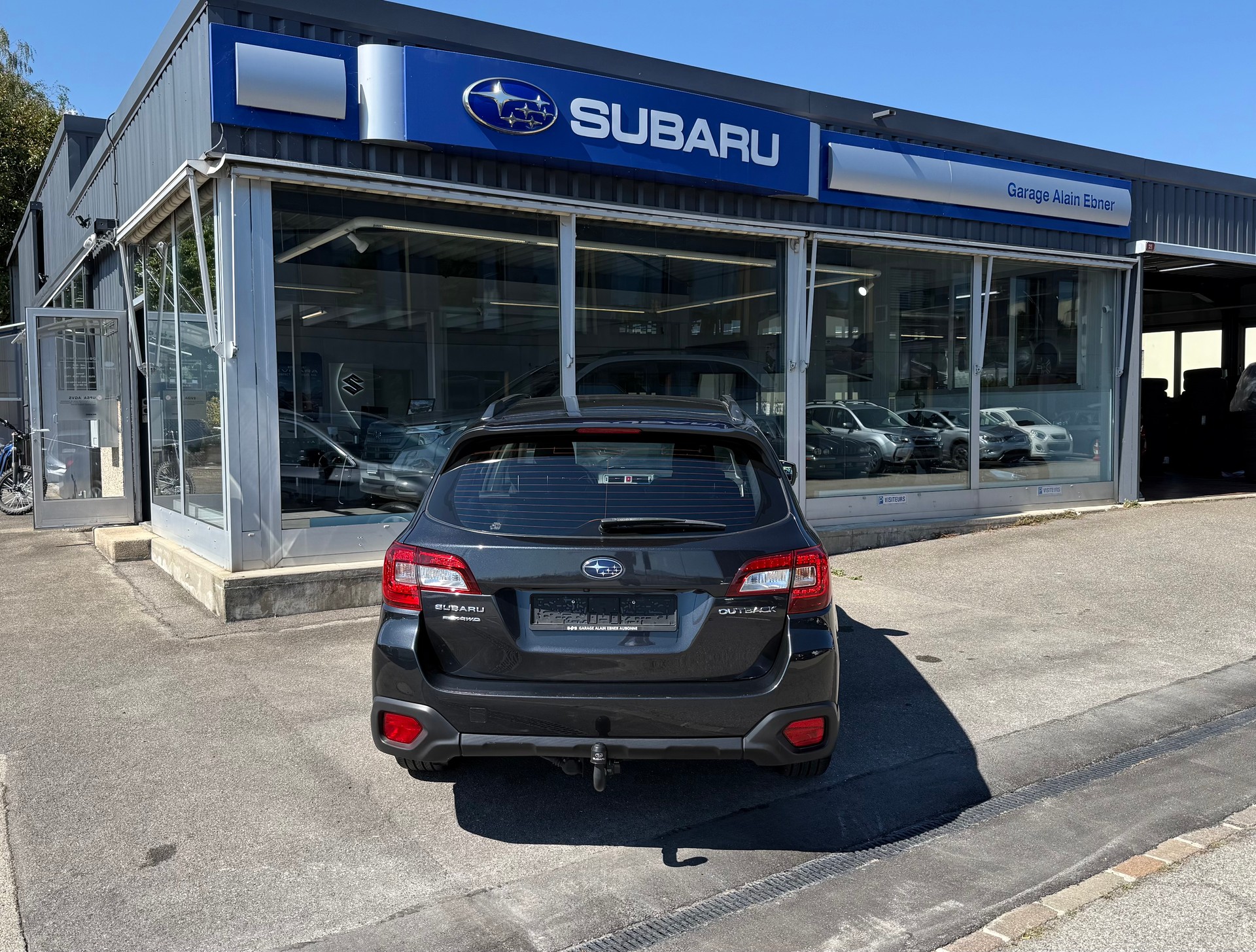 SUBARU Outback 2.5i Swiss AWD Lineartronic-image-4