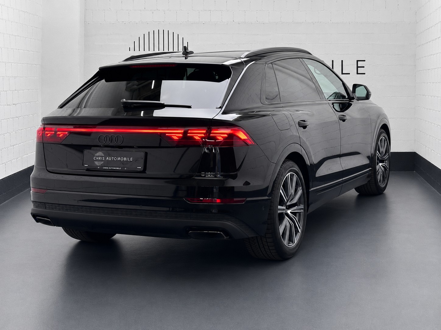 AUDI Q8 SUV 50 TDI quattro tiptronic S-Line-image-3