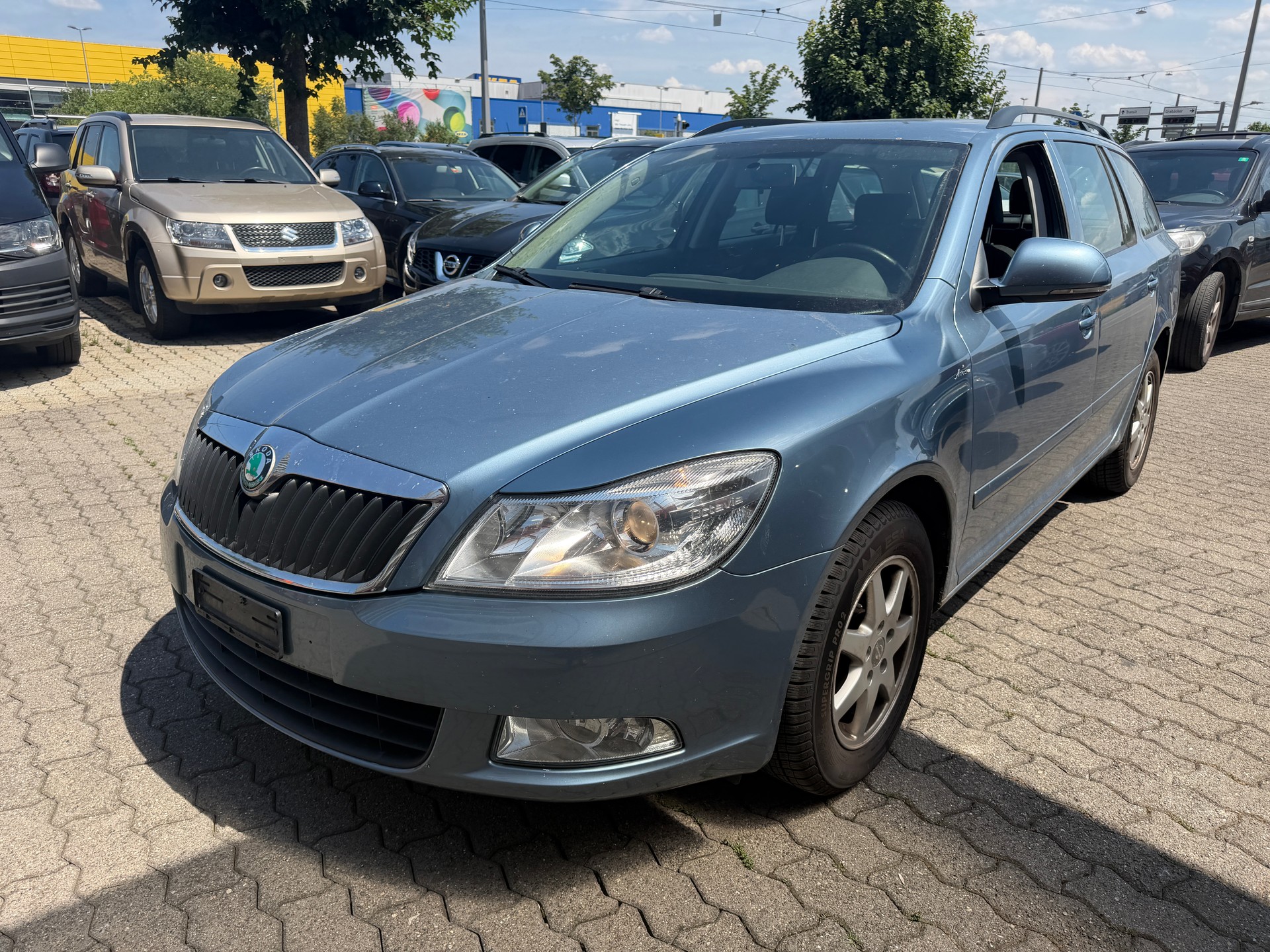 SKODA Octavia Combi 1.8 TSI Ambition 4x4-image-0