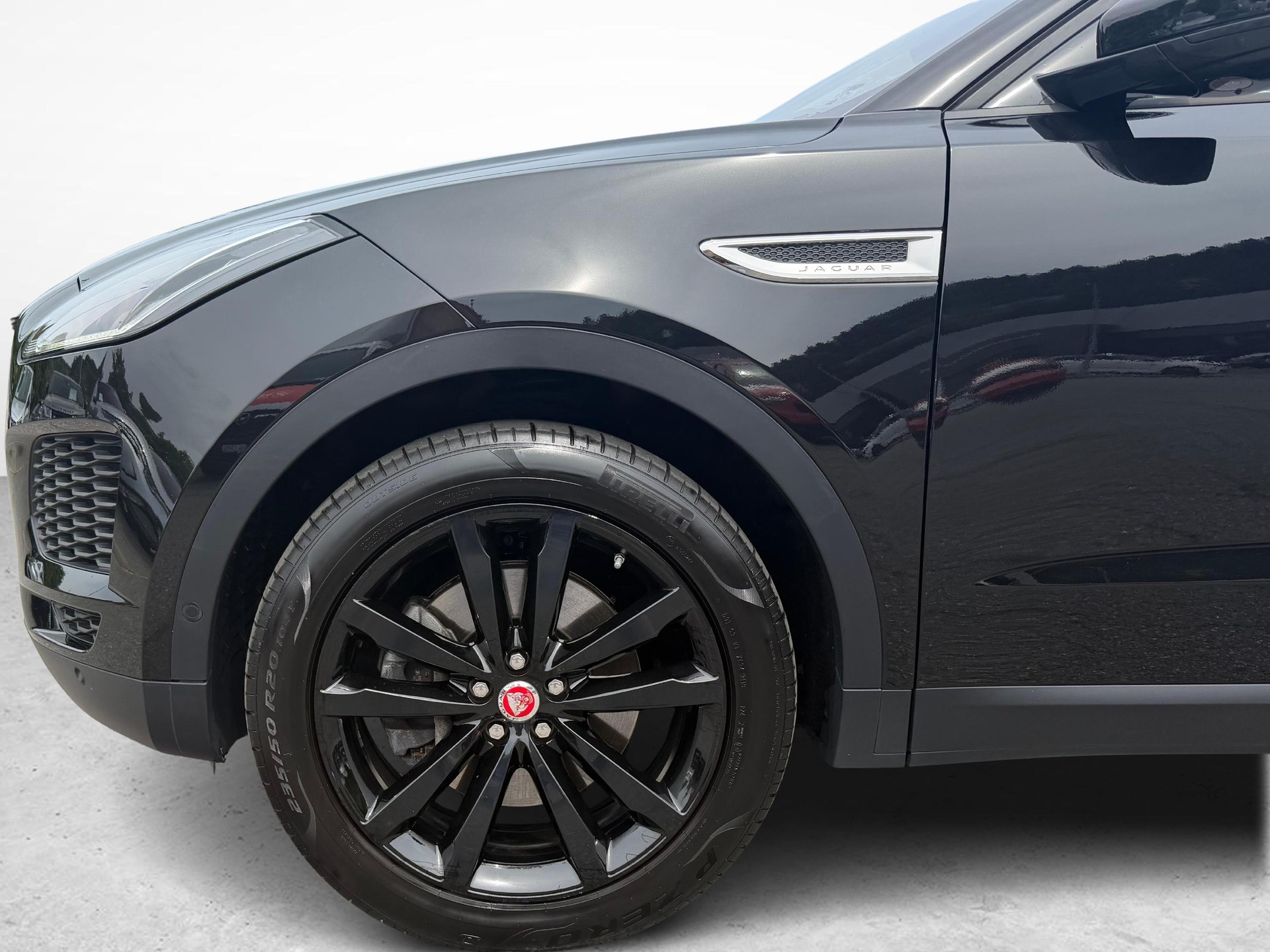 JAGUAR E-Pace 2.0 T 200 SE AWD-image-11