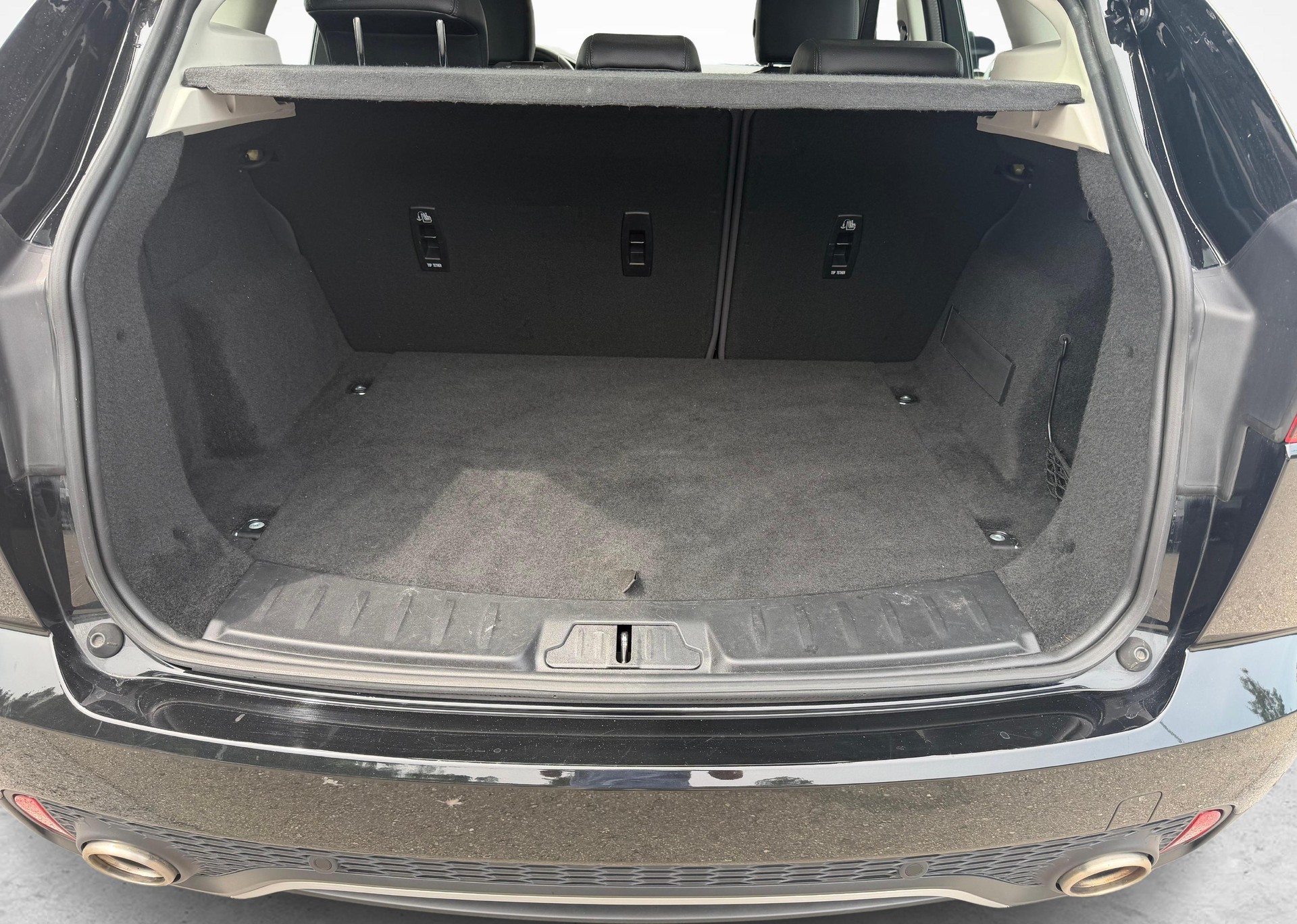 JAGUAR E-Pace 2.0 T 200 SE AWD-image-9