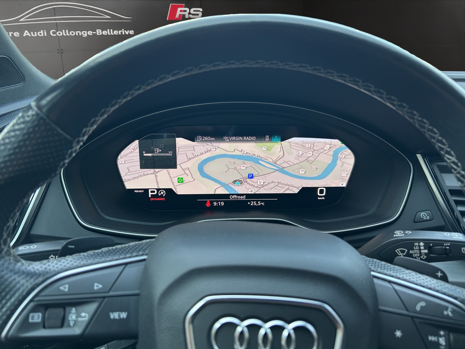 AUDI Q5 40 TDI Black Edition quattro S-tronic-image-10