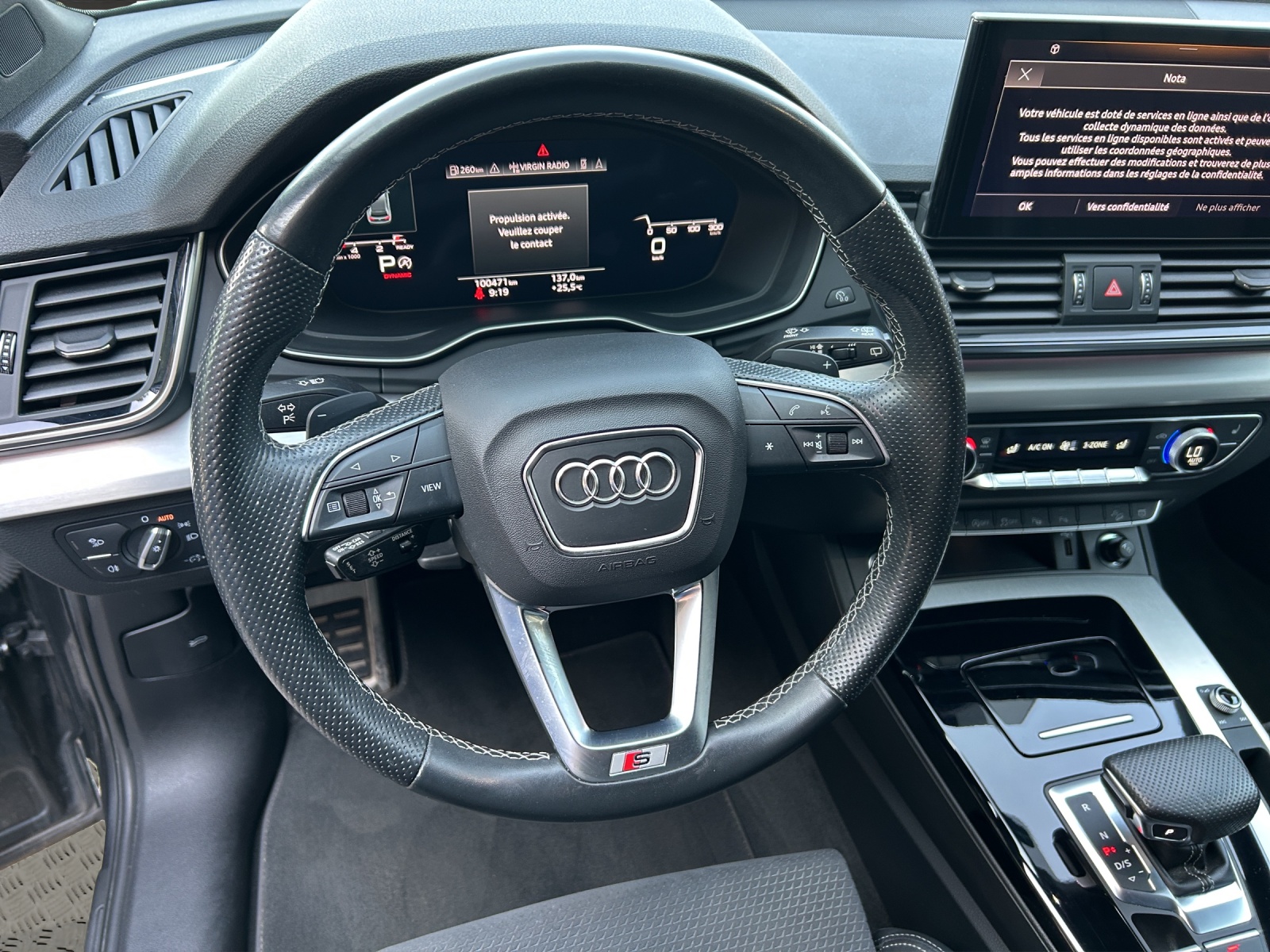 AUDI Q5 40 TDI Black Edition quattro S-tronic-image-9
