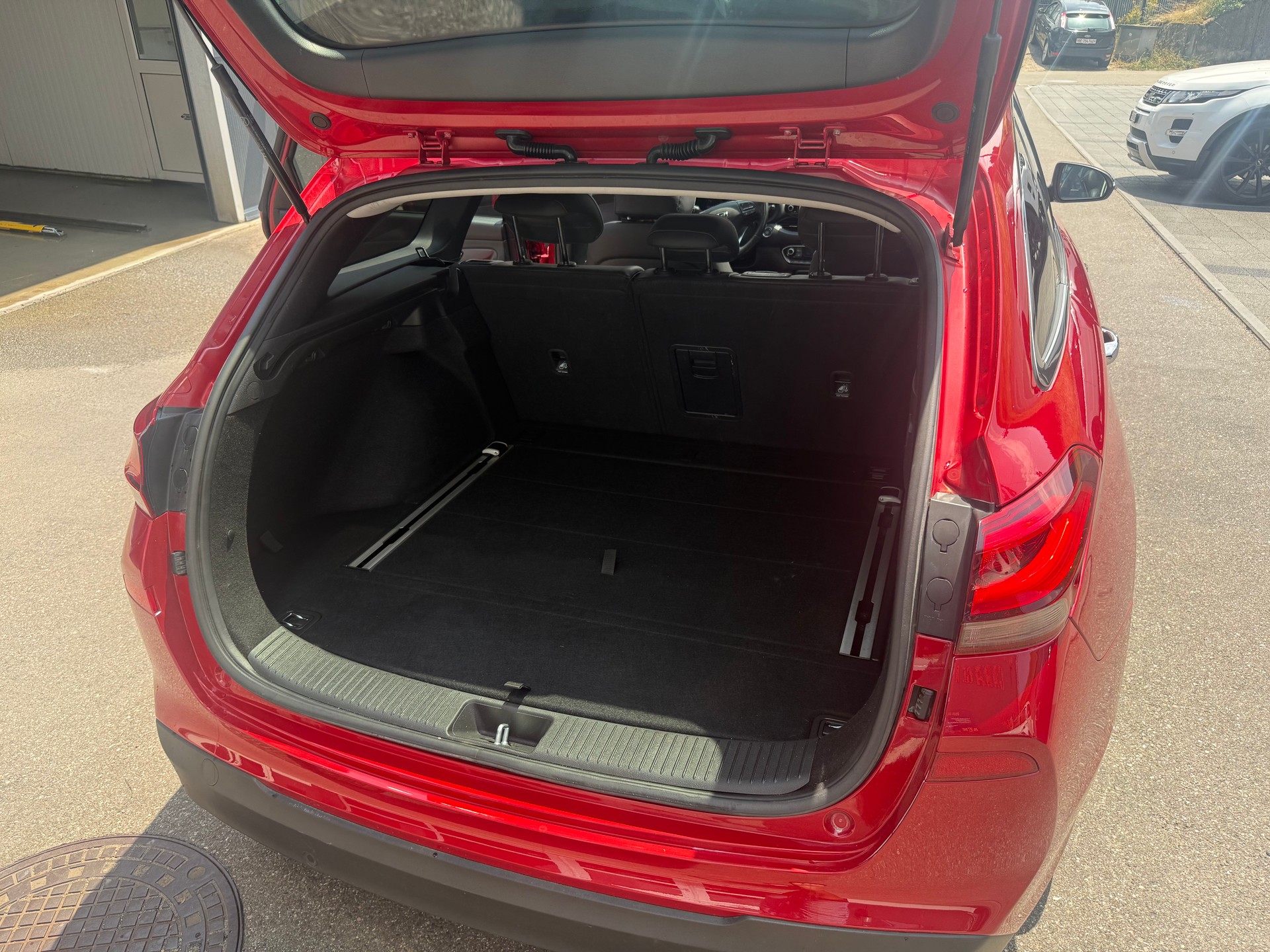 HYUNDAI i30 Wagon 1.4 T-GDi Vertex DCT-image-8
