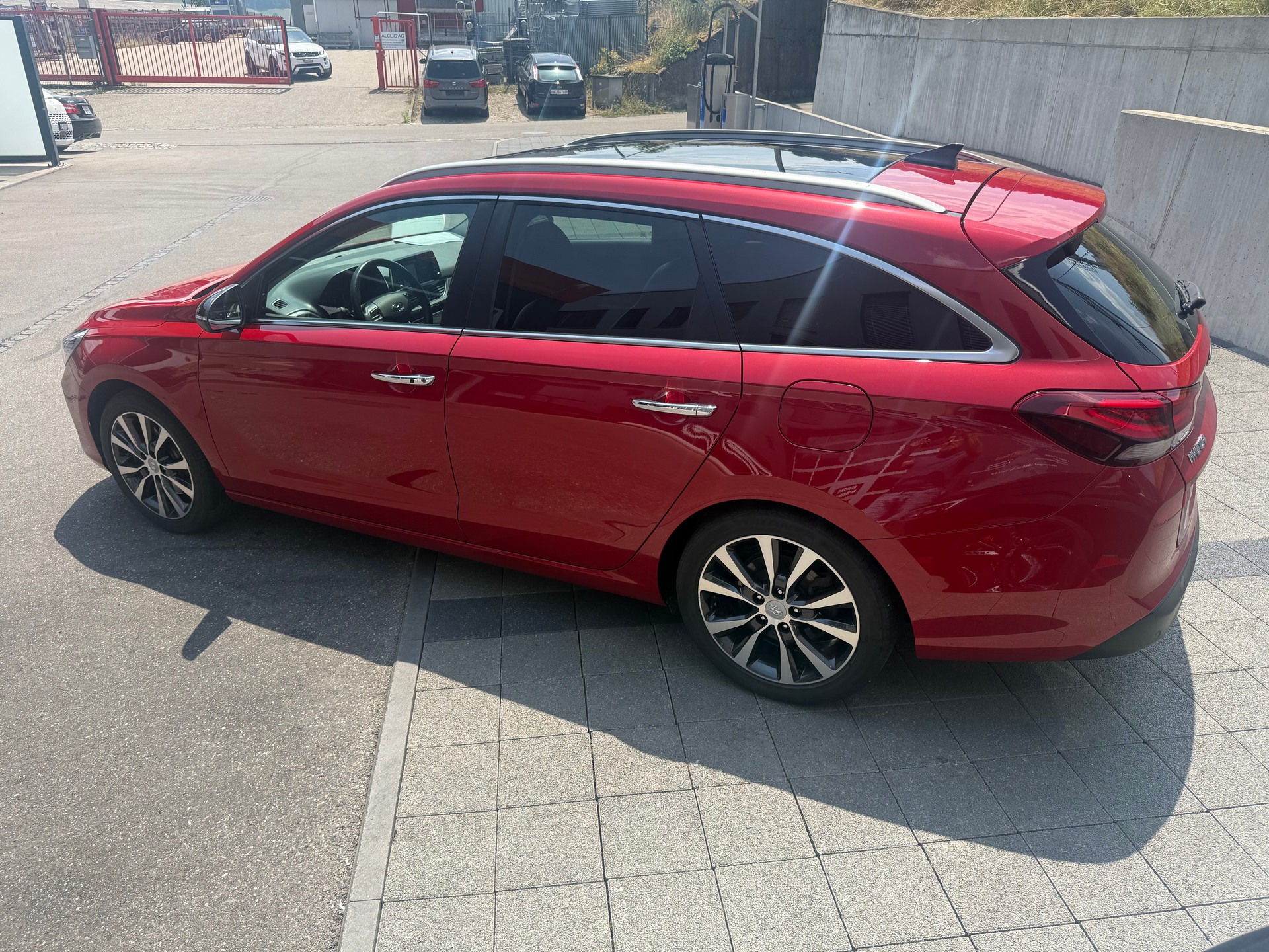 HYUNDAI i30 Wagon 1.4 T-GDi Vertex DCT-image-4