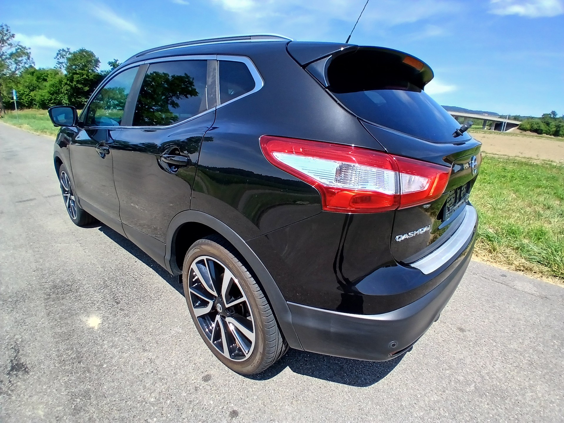 NISSAN Qashqai 1.2 DIG-T tekna Xtronic CVT-image-2