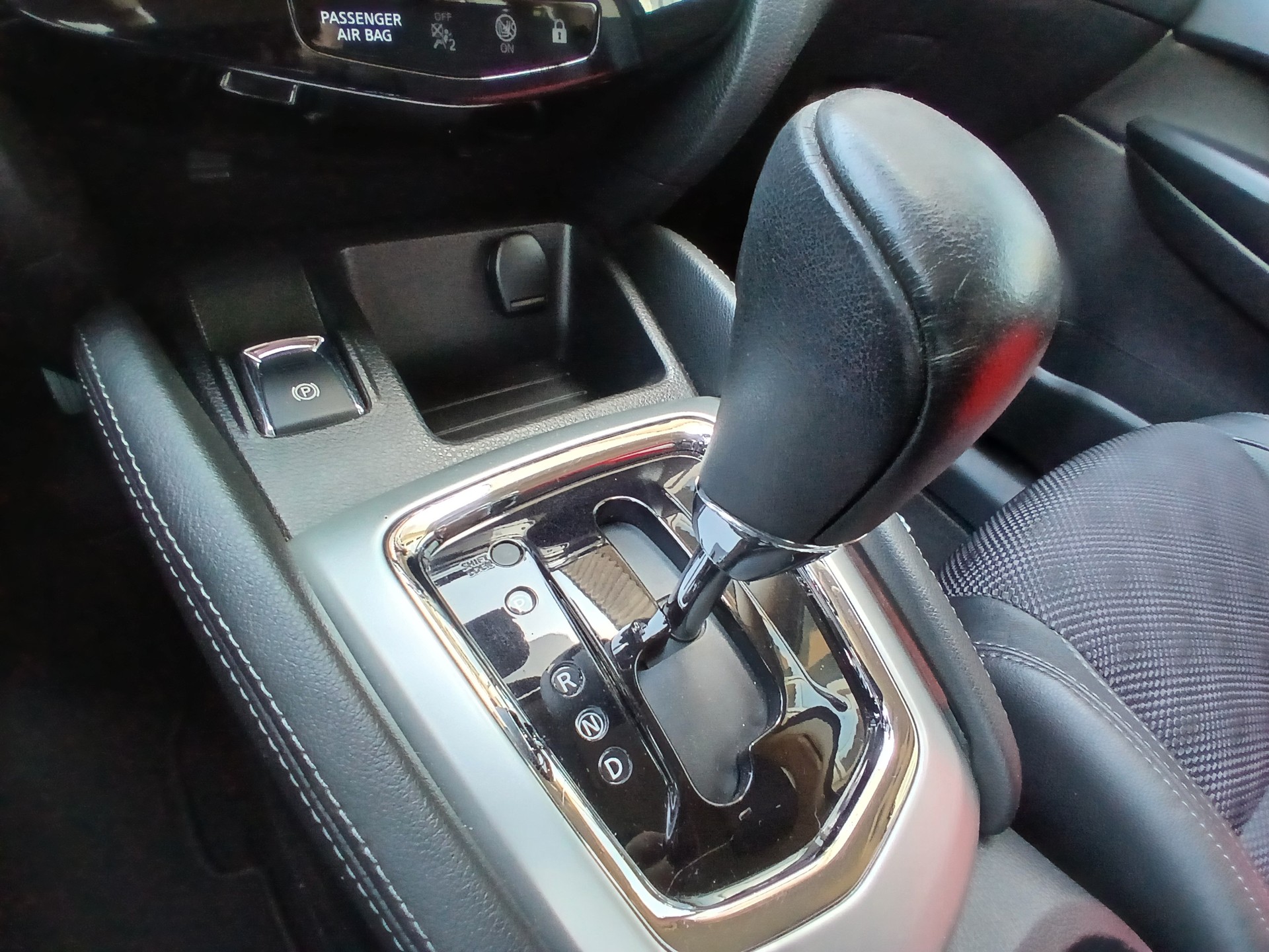 NISSAN Qashqai 1.2 DIG-T tekna Xtronic CVT-image-13