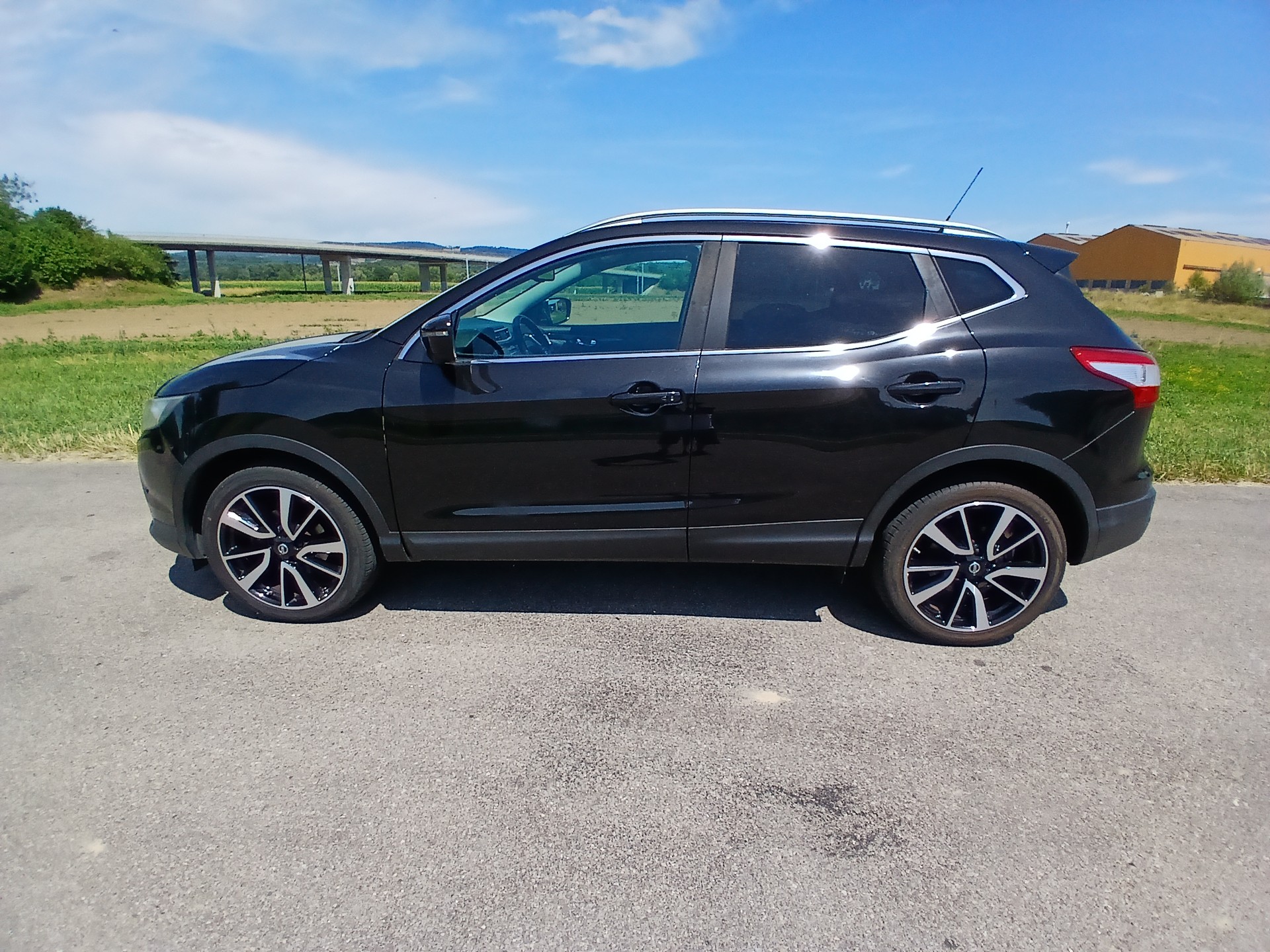 NISSAN Qashqai 1.2 DIG-T tekna Xtronic CVT-image-1