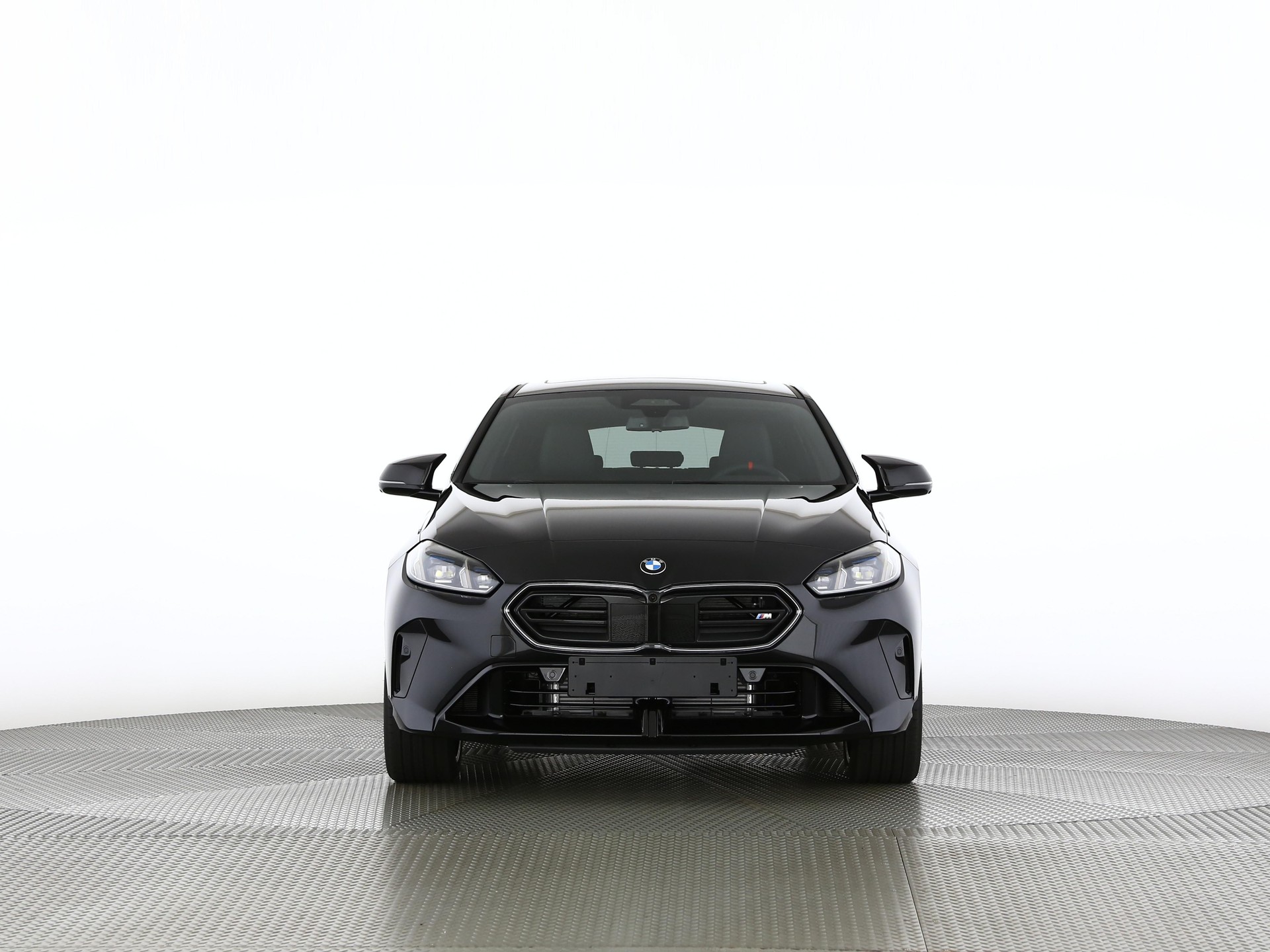 BMW M135i xDrive-image-4
