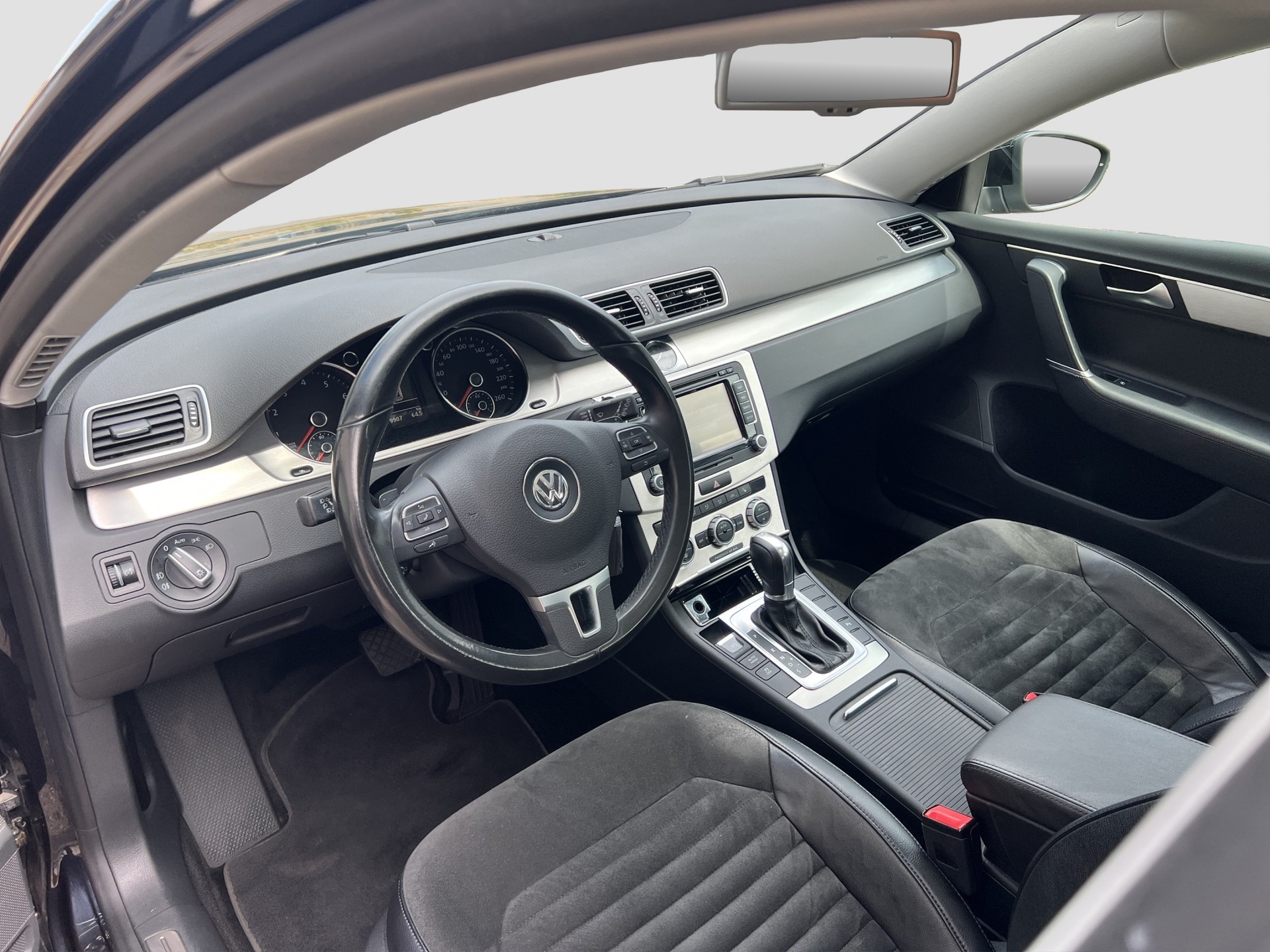 VW Passat Variant 1.8 TSI Comfortline DSG-image-11